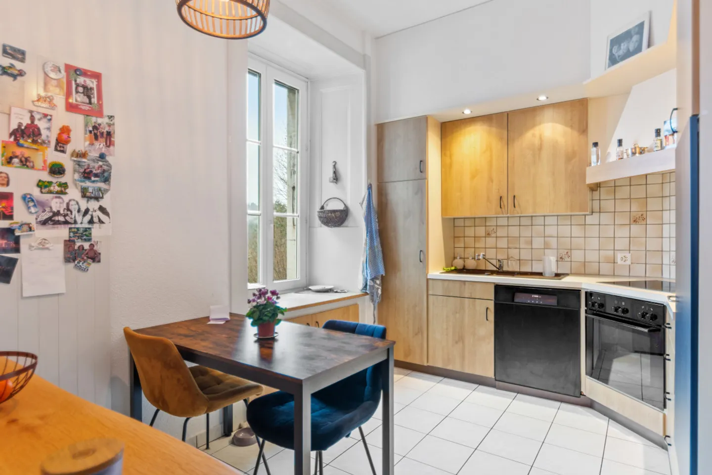 Splendida Casa Padronale del 1848 - Un Tesoro nel Cuore dei Brenets - Foto 3 di 20