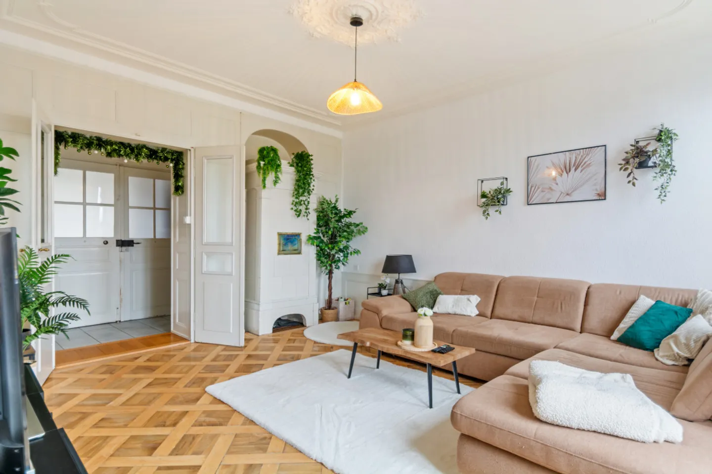 Splendida Casa Padronale del 1848 - Un Tesoro nel Cuore dei Brenets - Foto 10 di 20