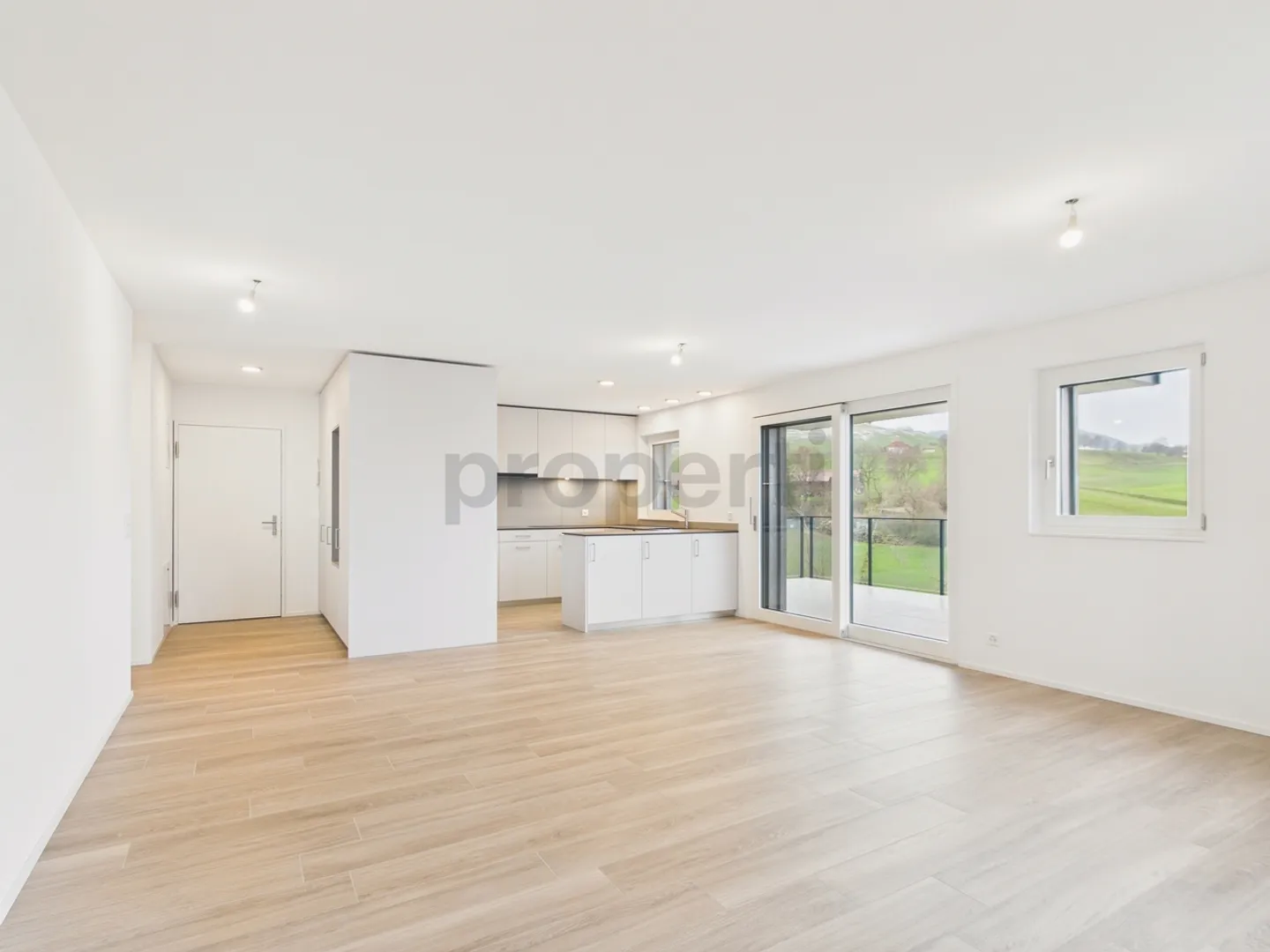 Bellissimo appartamento moderno e nuovo di 3,5 stanze - Appartamento con balcone - Foto 1 di 7