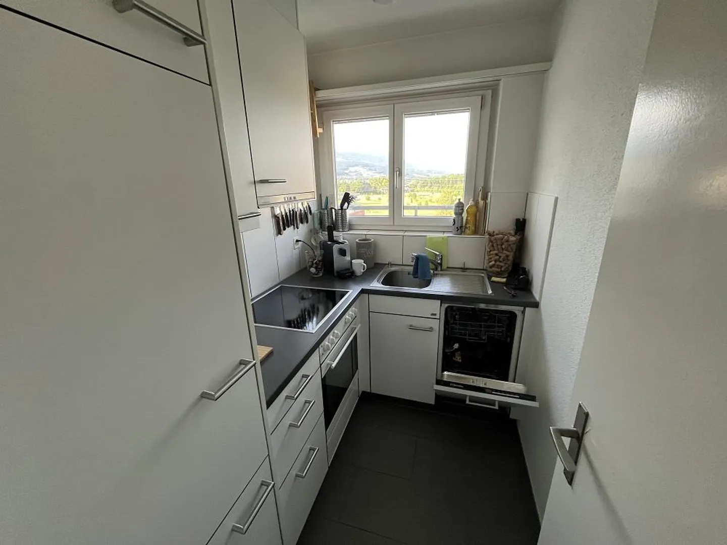 Geräumige Attikawohnung mit Terrasse - Foto 2 von 6