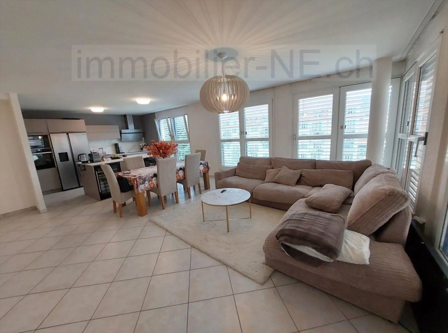 4.5 Room Apartment - Photo 1 of 8