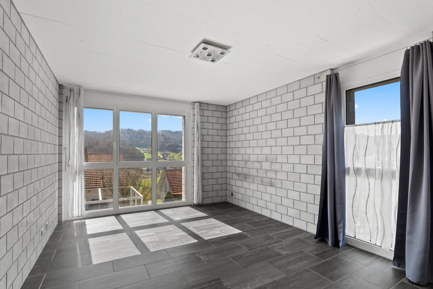 7.5-Room Semi-Detached House in Sunny Location - Photo 13 of 17