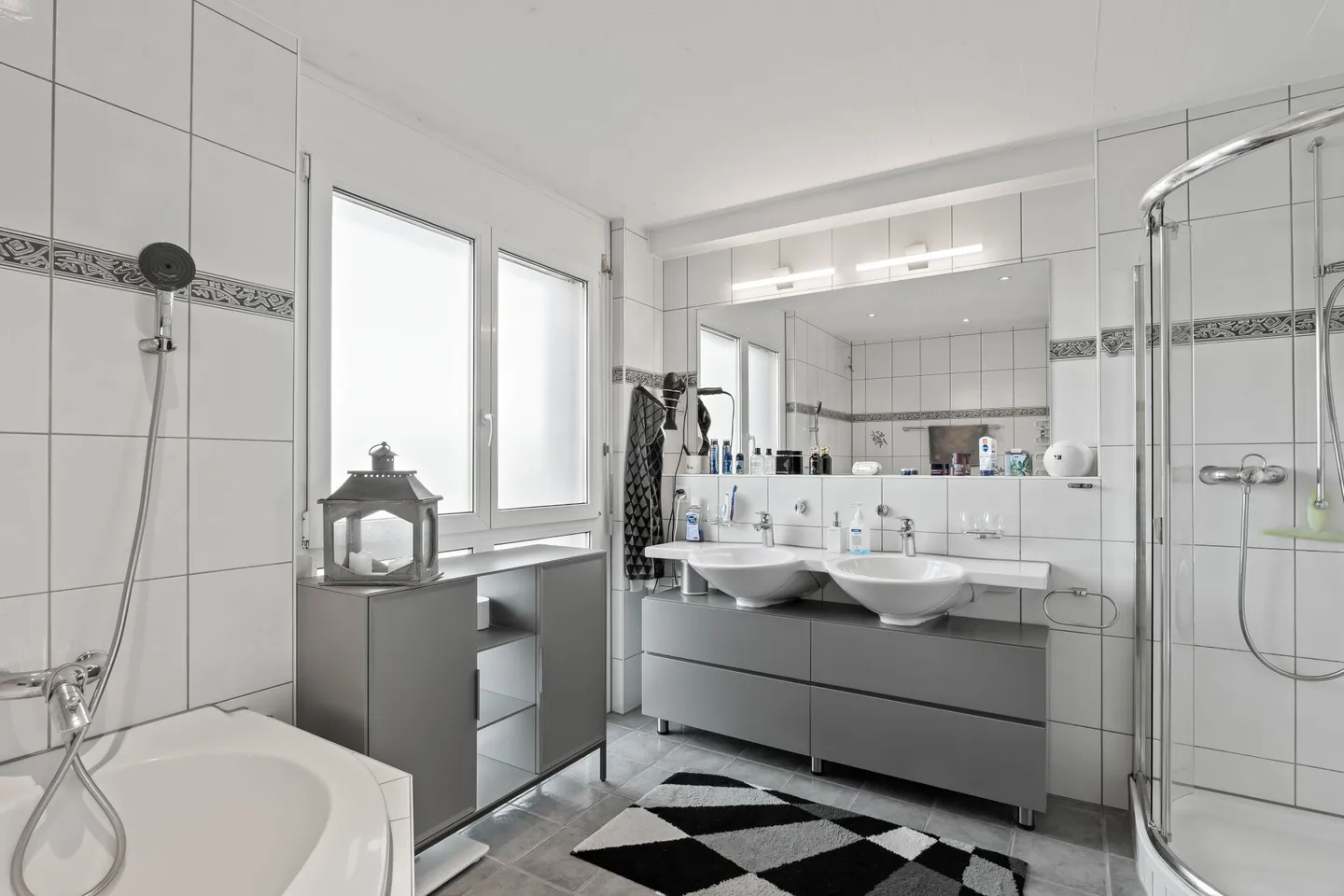 7.5-Room Semi-Detached House in Sunny Location - Photo 17 of 17