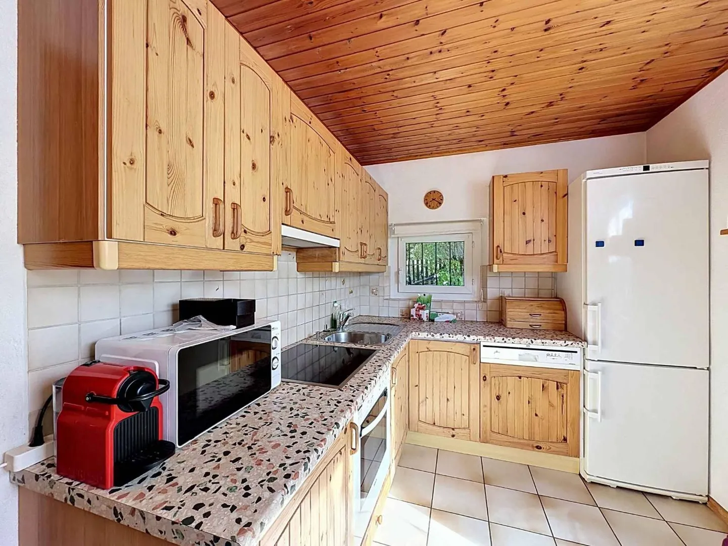 Ein charaktervolles Haus zur Renovierung in den Höhenlagen von La Chaux-de-Fonds - Foto 5 von 13