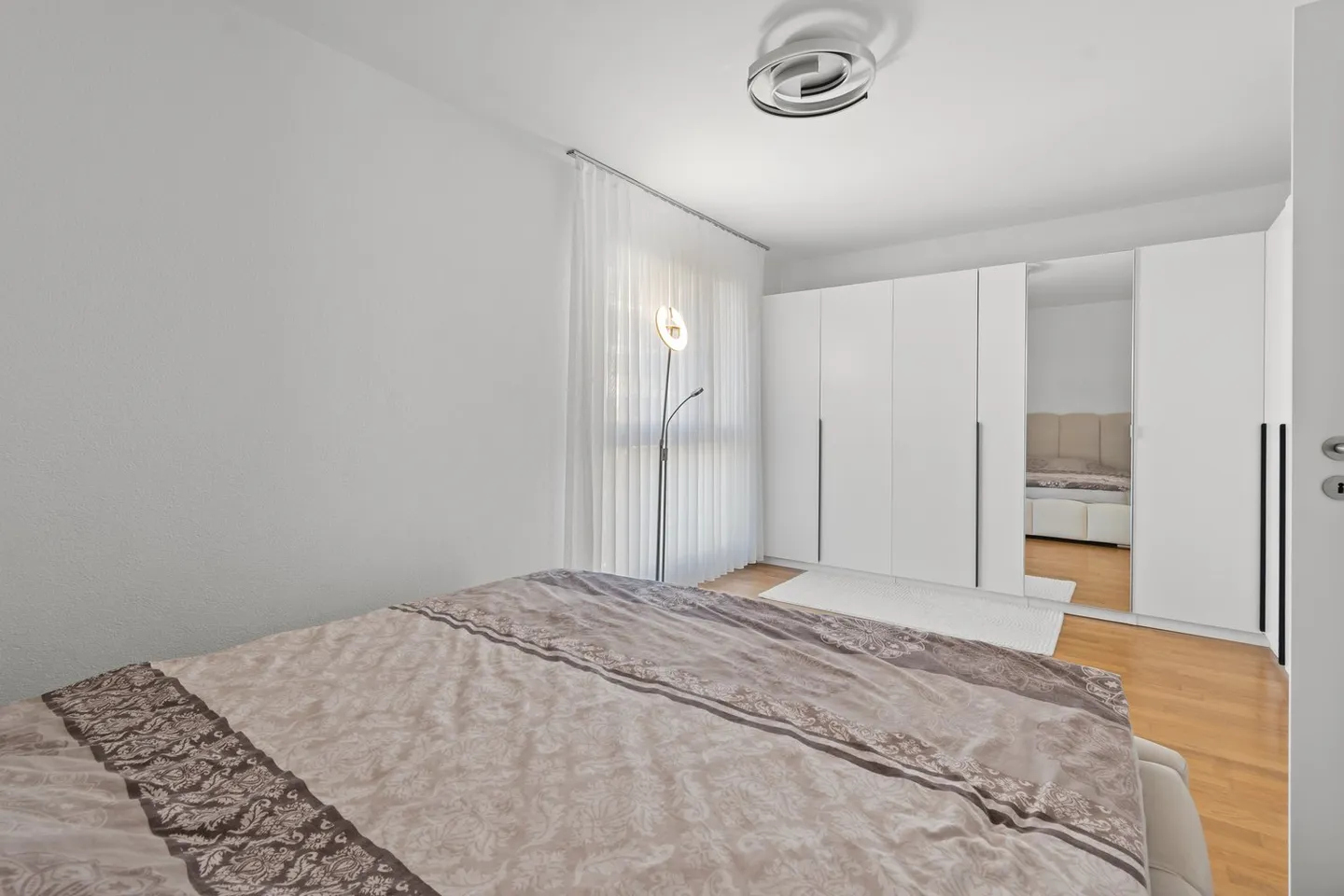 La tua nuova casa a Wetzikon – elegante, spaziosa e centralmente situata - Foto 8 di 12