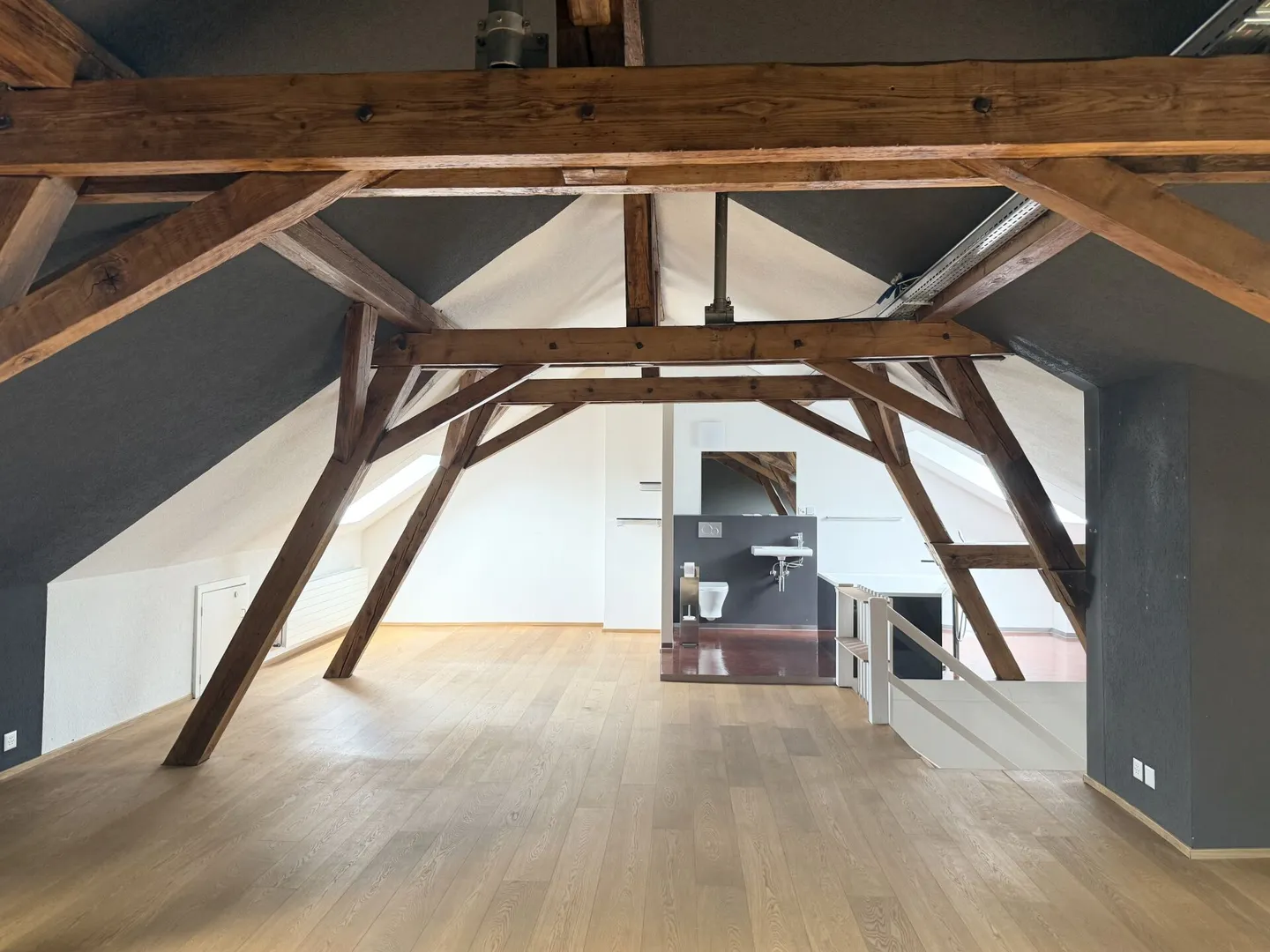 Ampio appartamento duplex/maisonette nel quartiere di St. Johann! - Foto 1 di 12