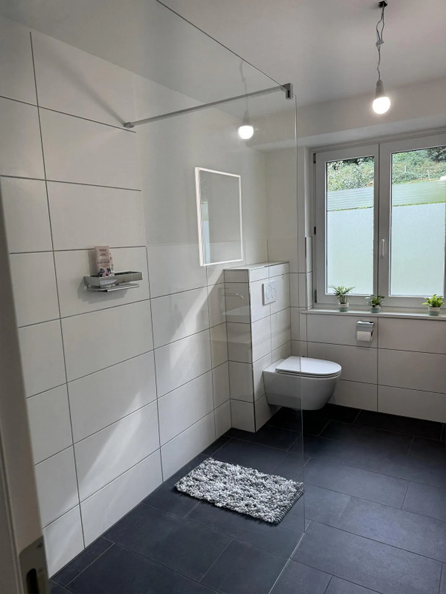 Perfetto per 2 famiglie o come grande casa unifamiliare - Foto 7 di 23