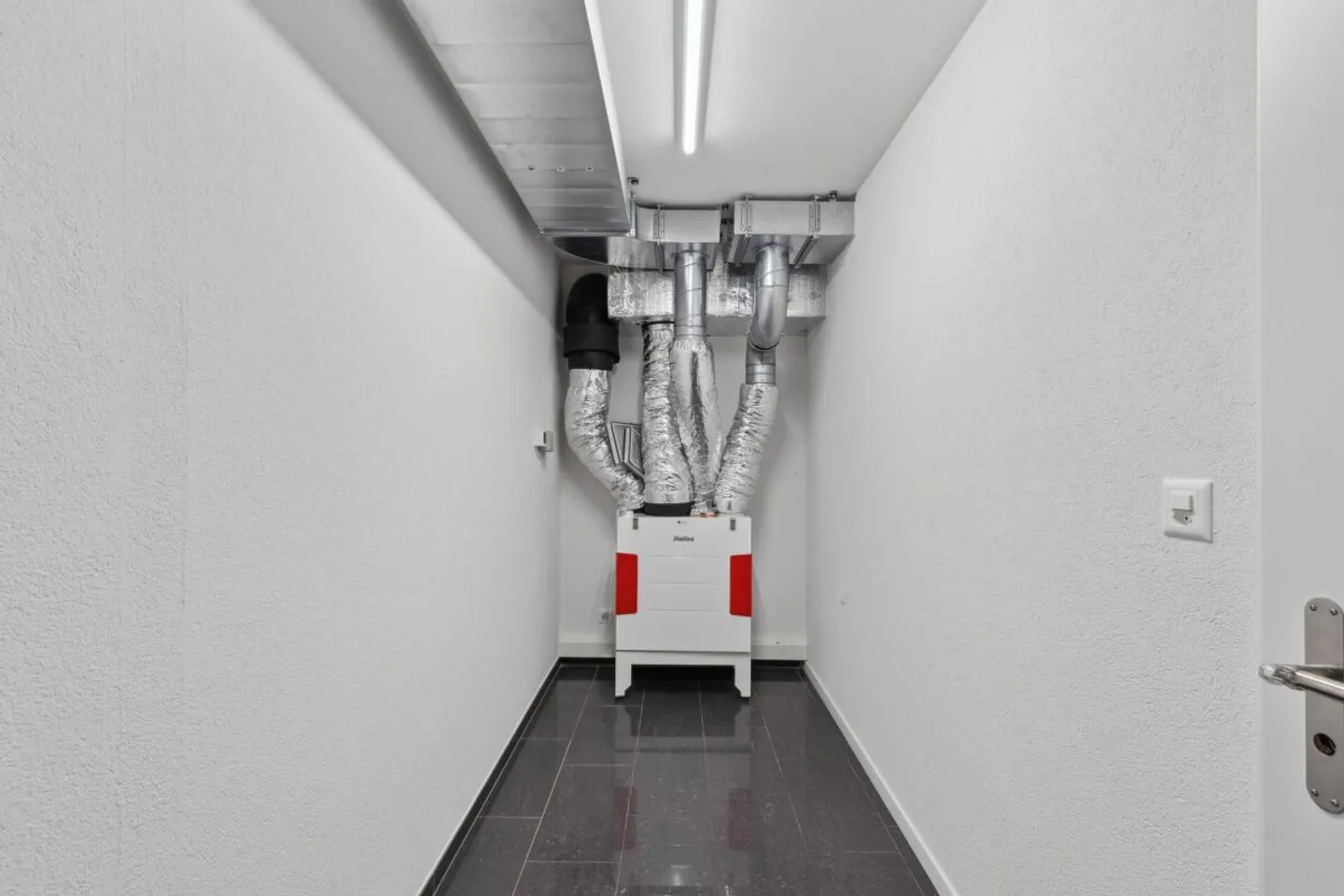 Il tuo nuovo locale commerciale in una posizione centrale privilegiata - Foto 8 di 9