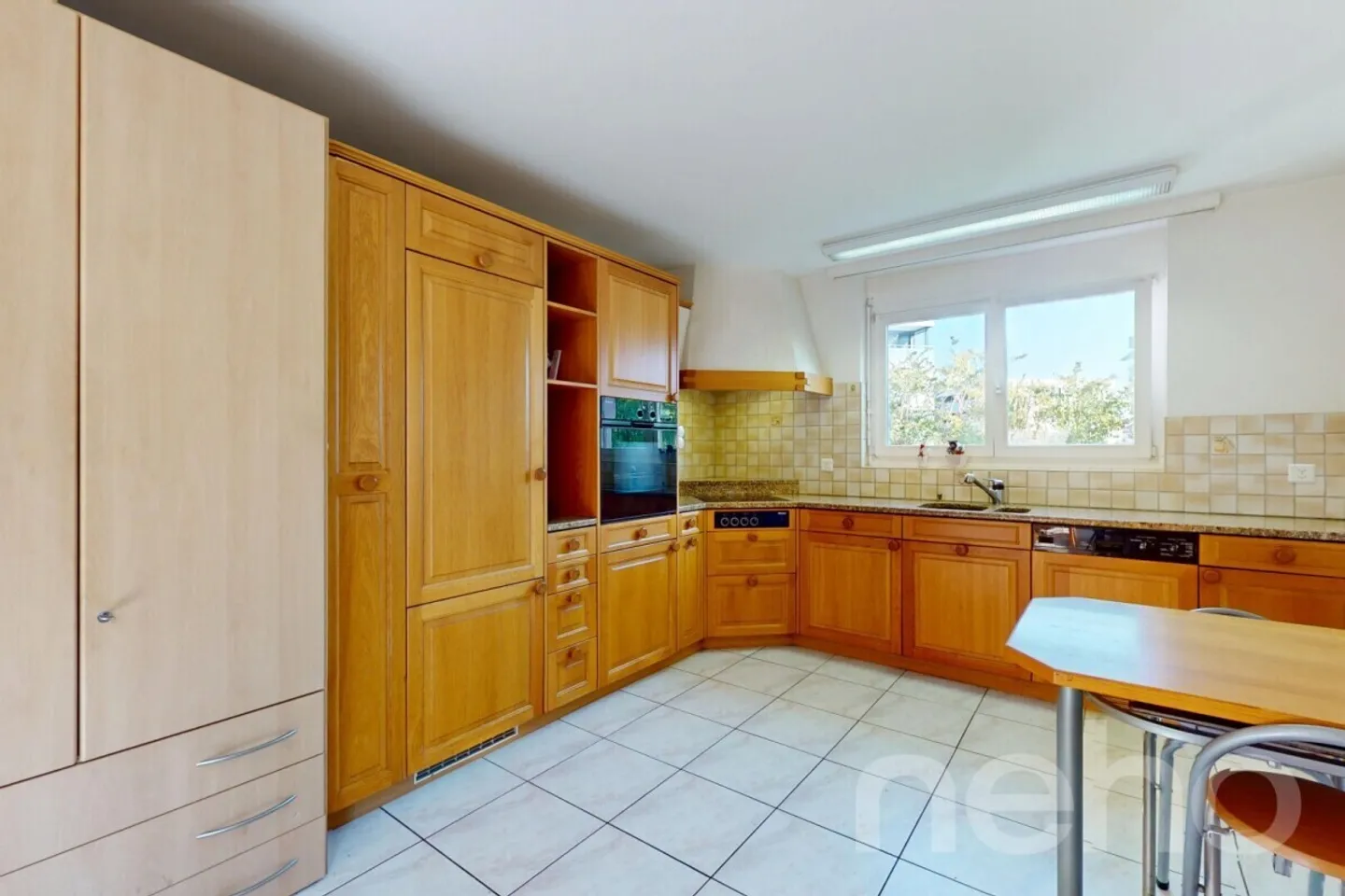 Comfort, luce e giardino privato? Splendido duplex a Morat - Foto 5 di 13