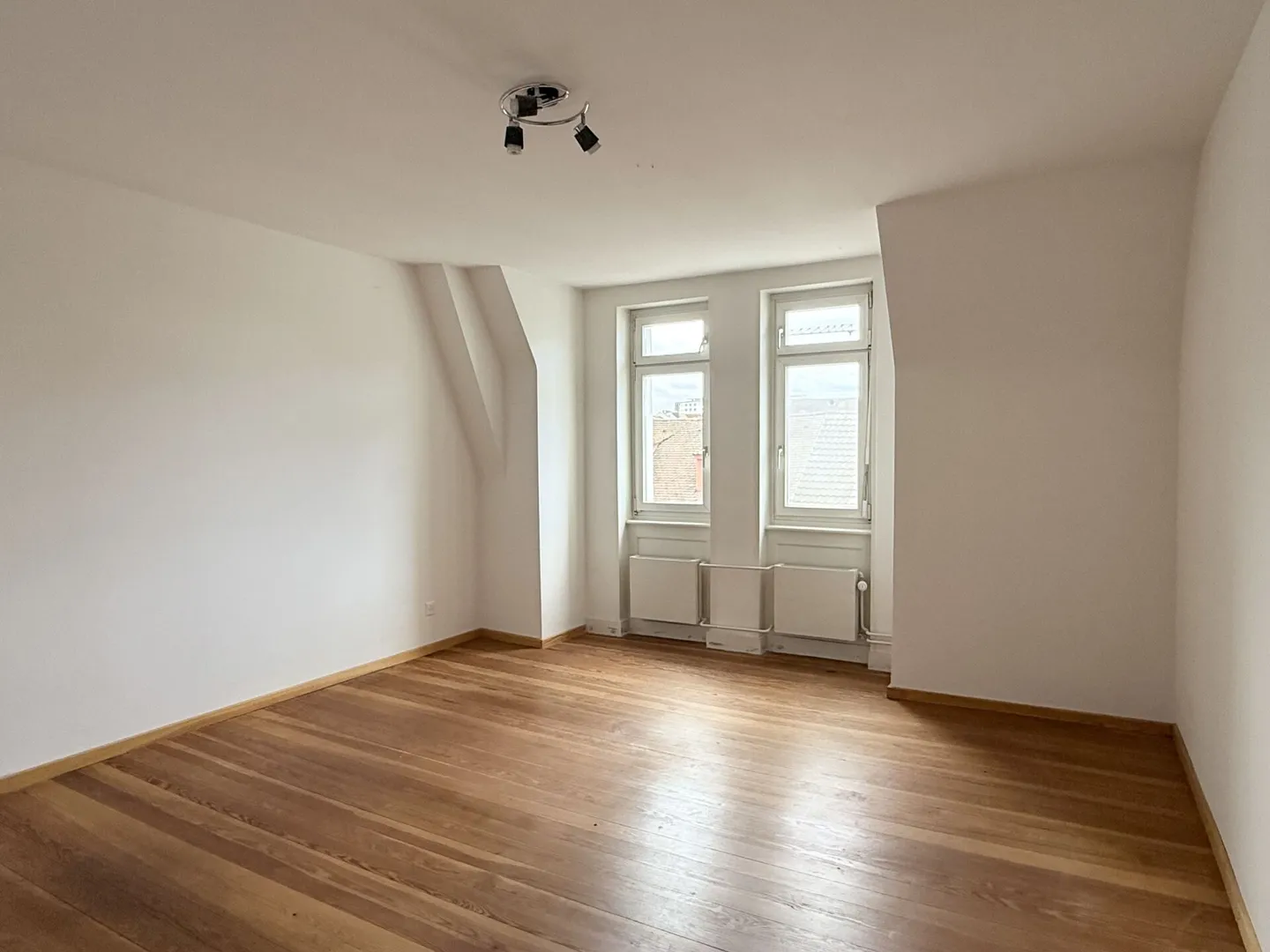 Ampio appartamento duplex/maisonette nel quartiere di St. Johann! - Foto 11 di 12