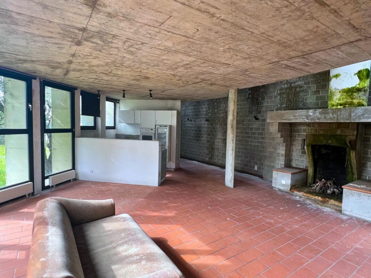 Casa unifamiliare su tre livelli con terrazza panoramica e giardino - Foto 4 di 17