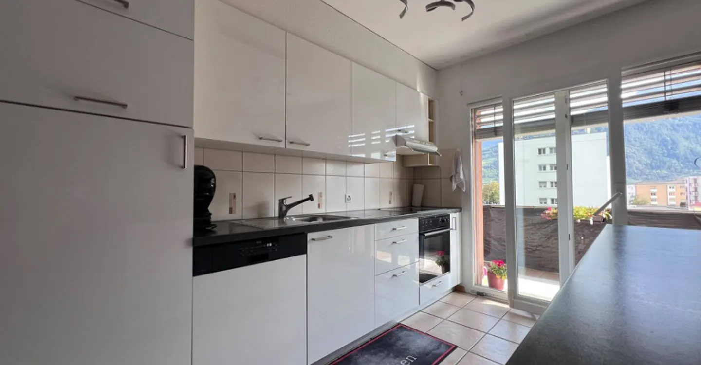 Appartement 4.5 pièces au 3ème étage - Photo 2 sur 8