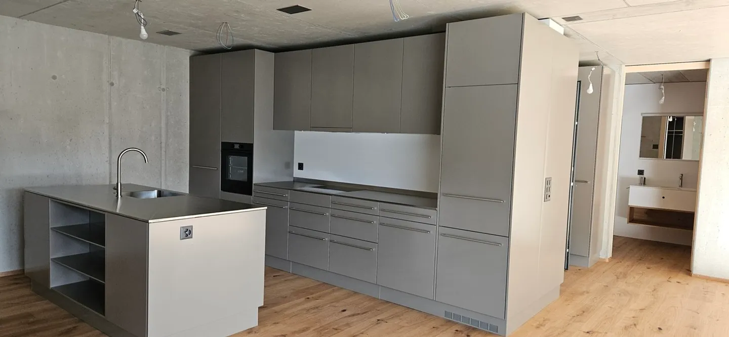 First occupancy 5.5-room apartment in a natural area - Photo 2 of 8