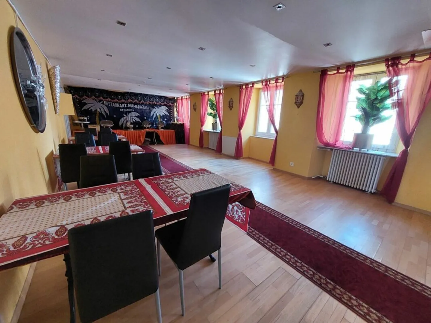 Edificio redditizio con ristorante e 15 camere - Foto 11 di 15
