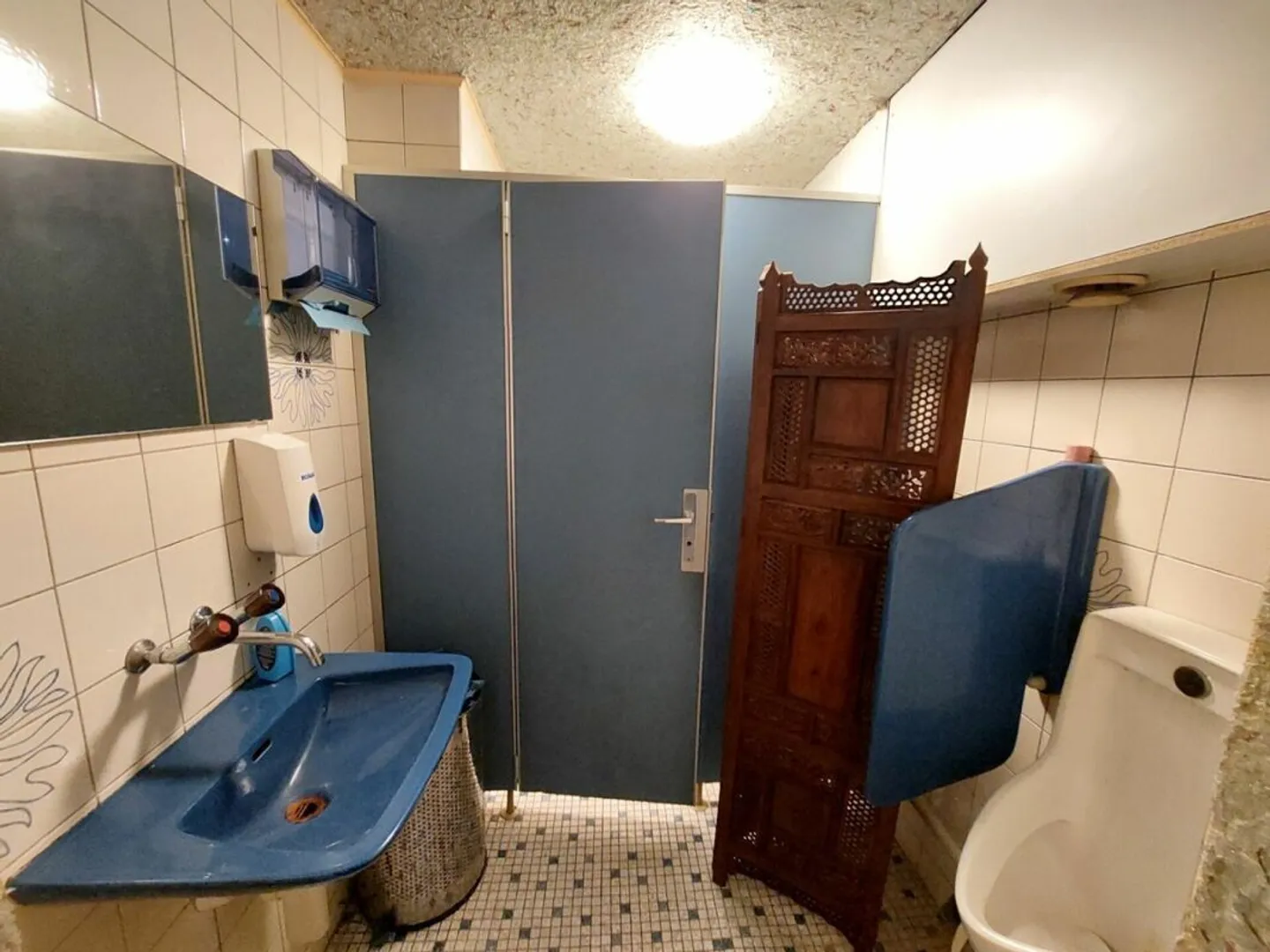 Edificio redditizio con ristorante e 15 camere - Foto 12 di 15