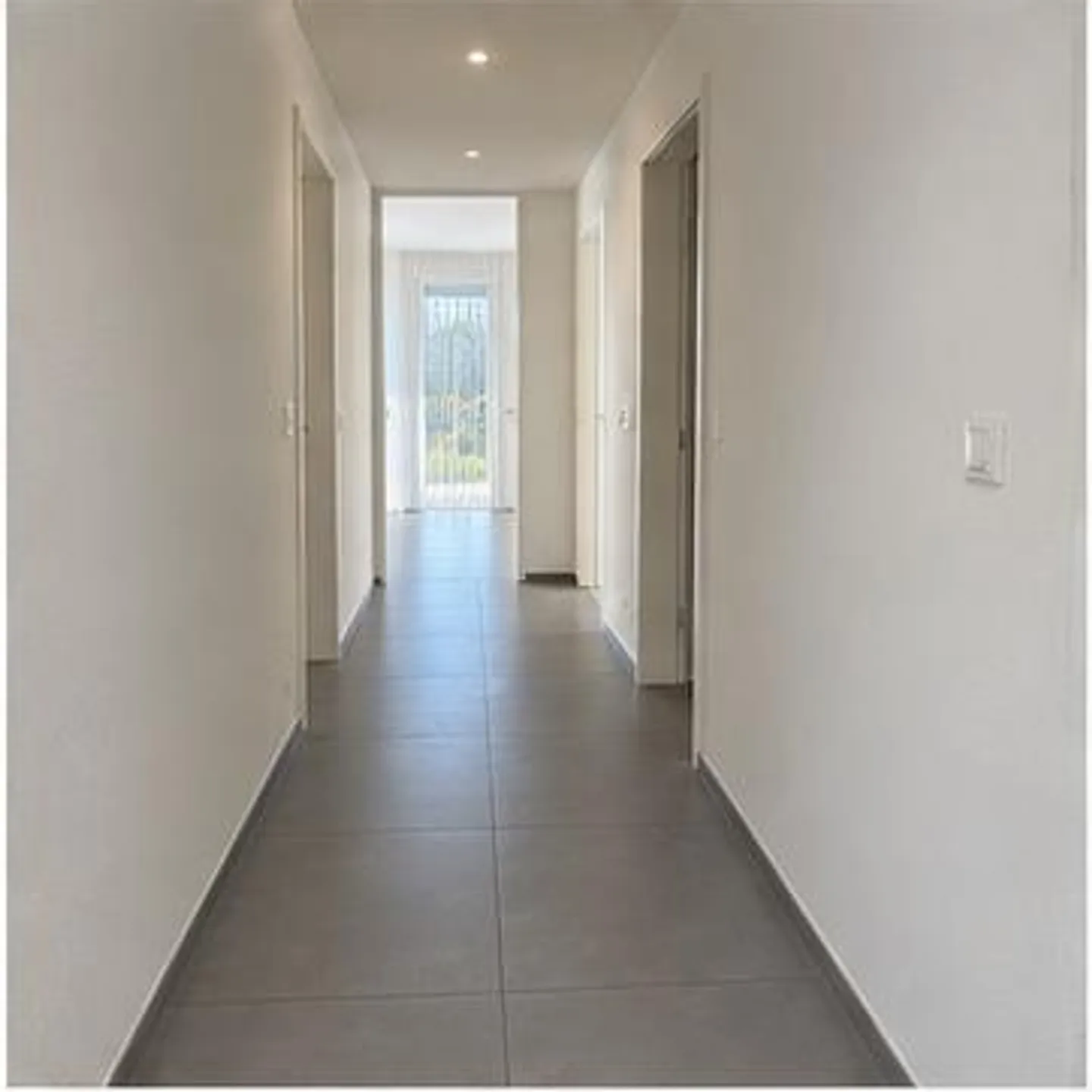 Appartement 4 1/2 pièces avec patio - Photo 4 sur 10
