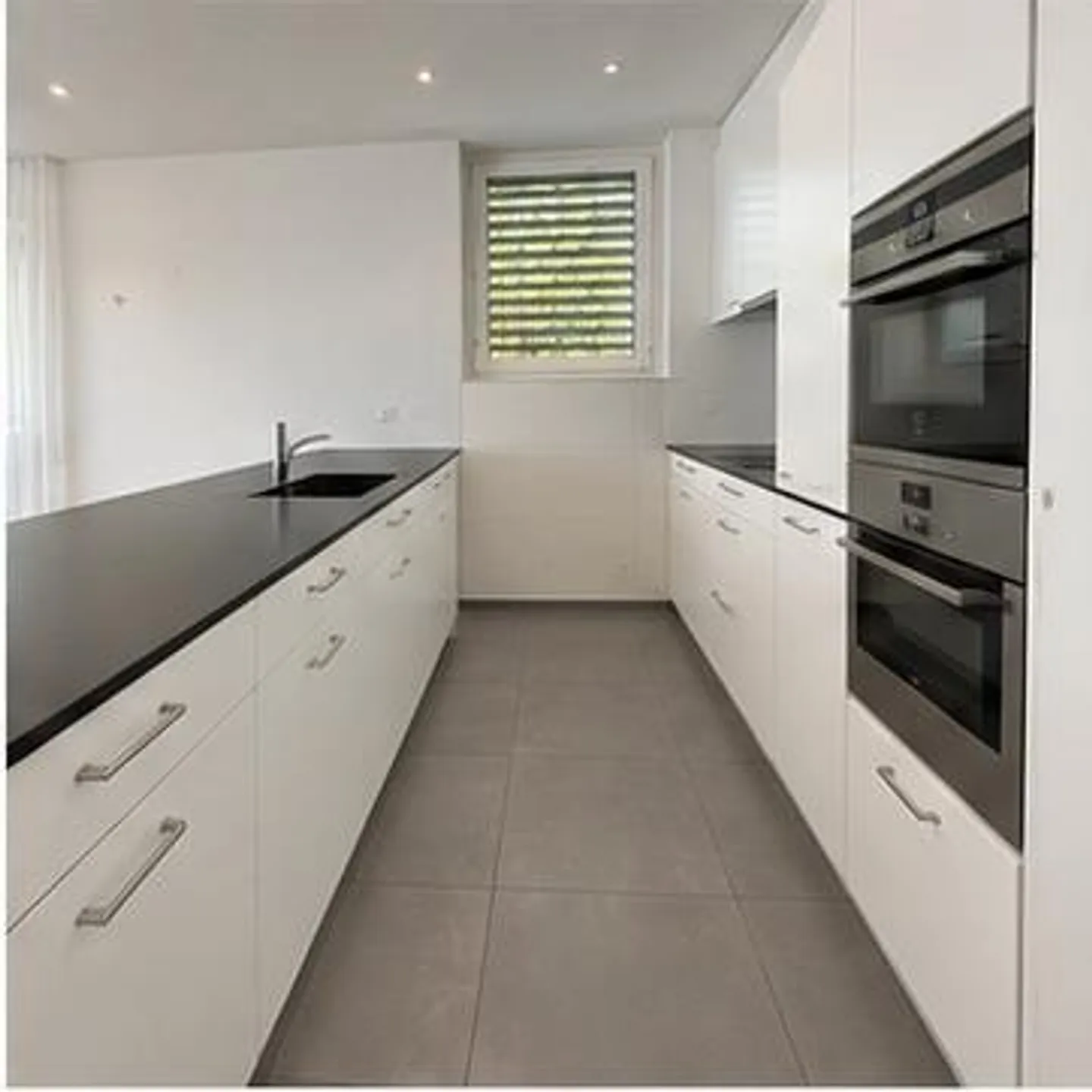 Appartement 4 1/2 pièces avec patio - Photo 1 sur 10