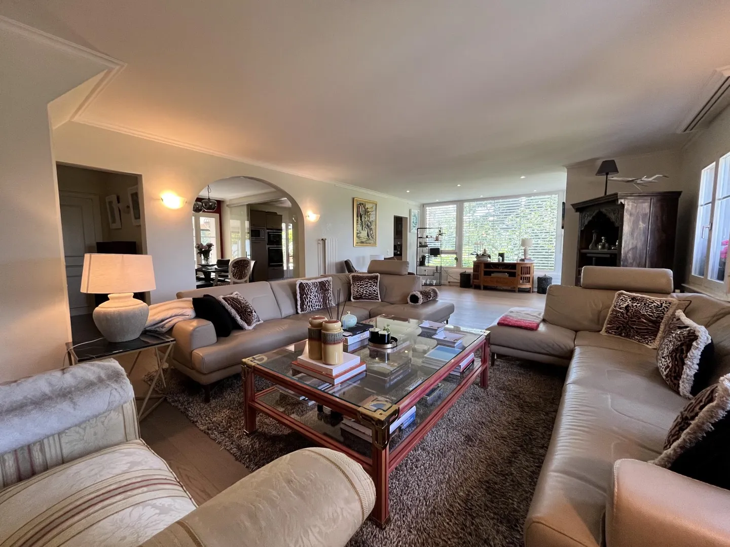 Superb Detached Villa on a Rare 3000 m² Plot ? Grand-Saconnex. - Photo 2 of 7