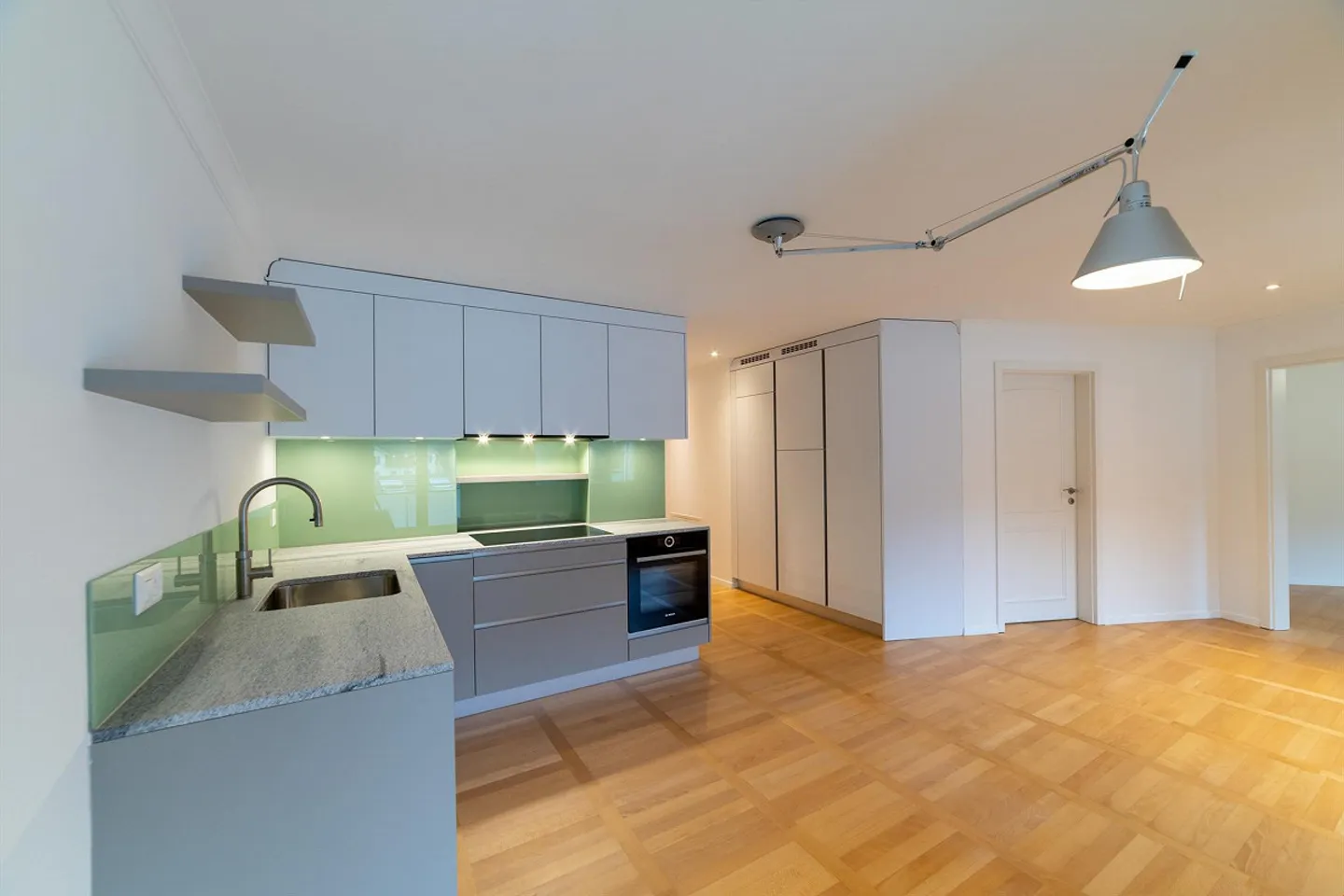 Neuwertige, charmante 3 1/2 - Zimmer-Wohnung mit Piff in Oberarth - Foto 3 von 13