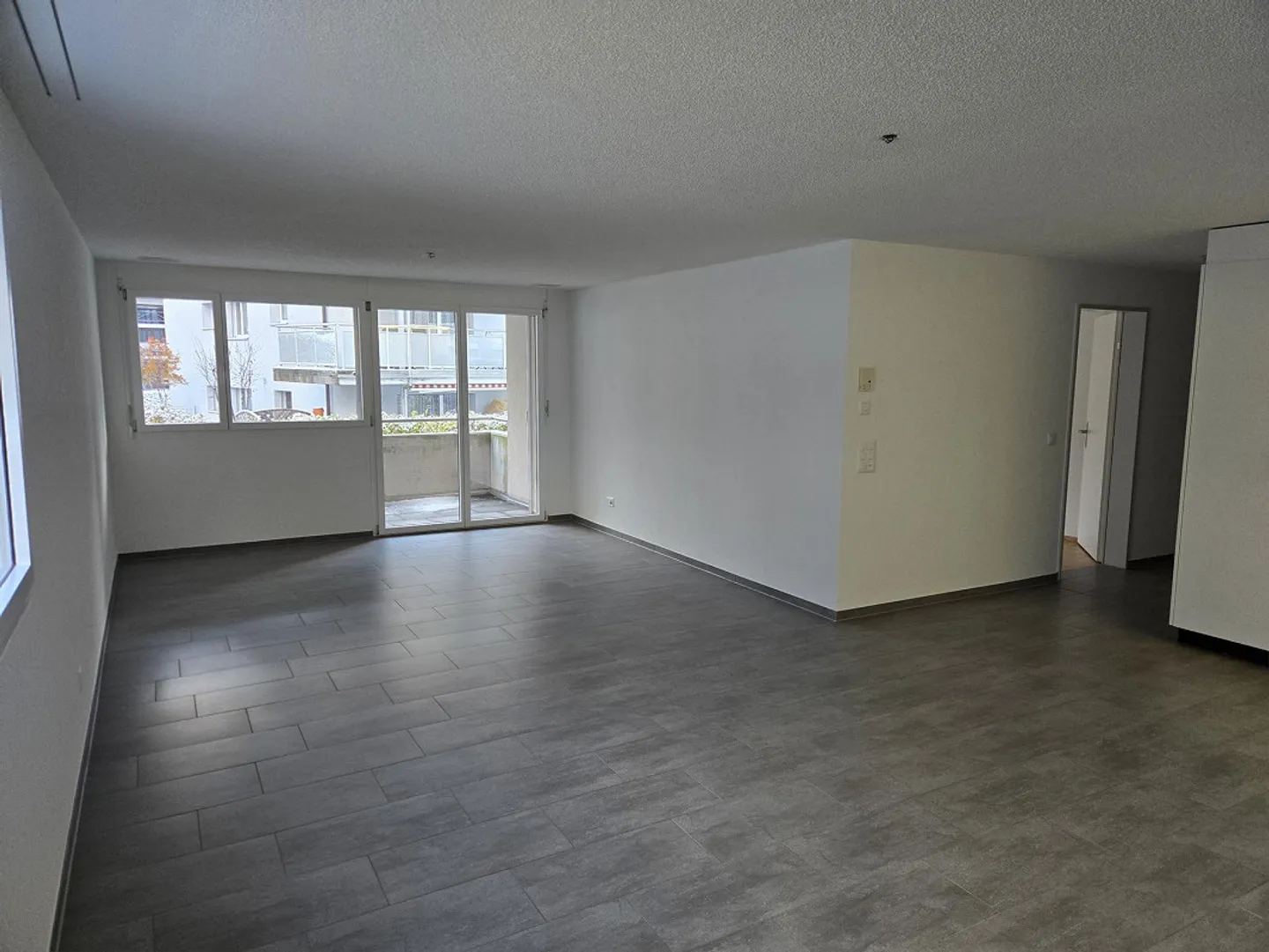 Appartement moderne 3.5 pièces dans la Bündner Herrschaft - Photo 7 sur 11