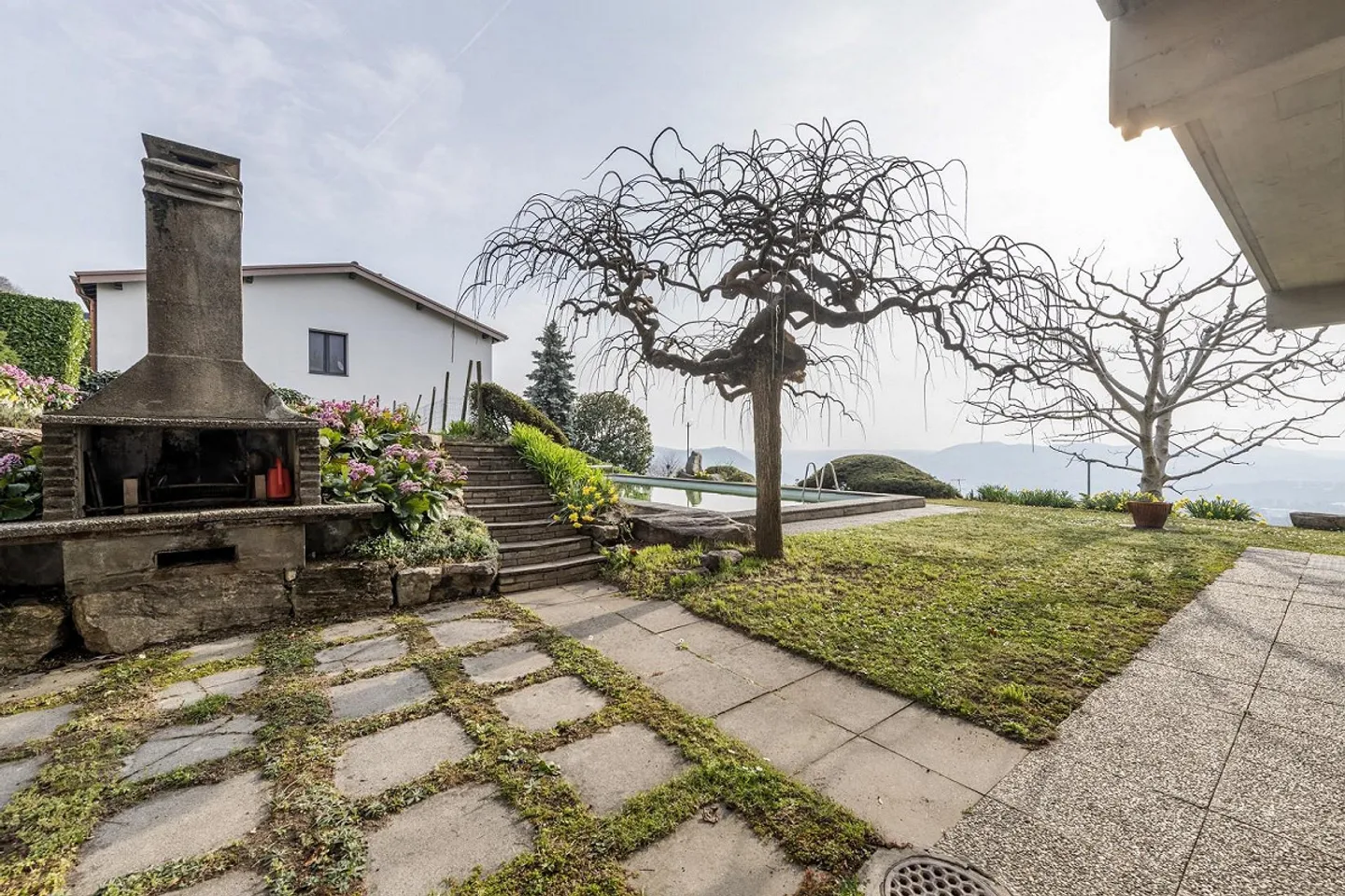 Villa moderna con piscina e appartamento indipendente - Foto 15 di 15
