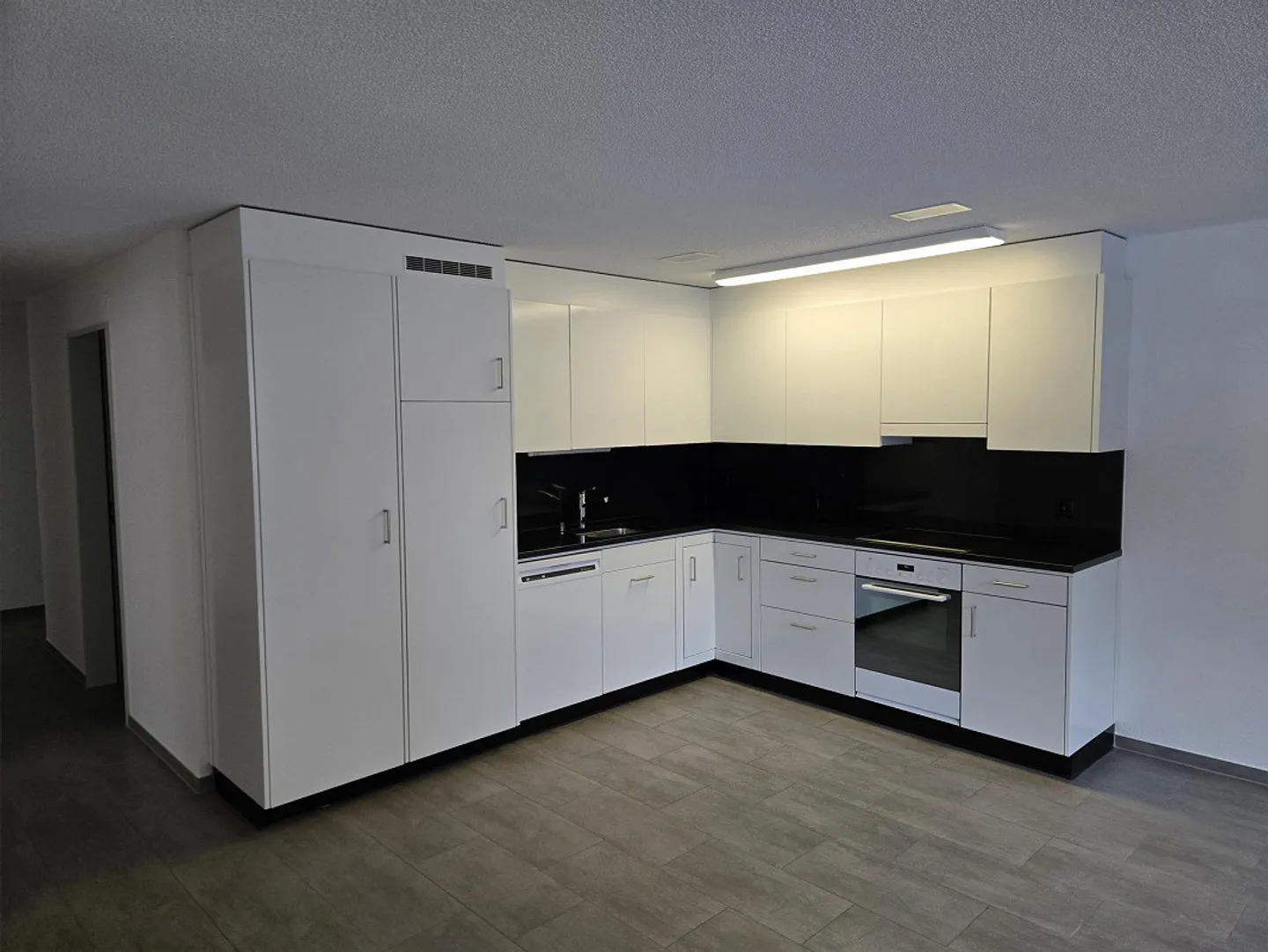 Appartement moderne 3.5 pièces dans la Bündner Herrschaft - Photo 3 sur 11
