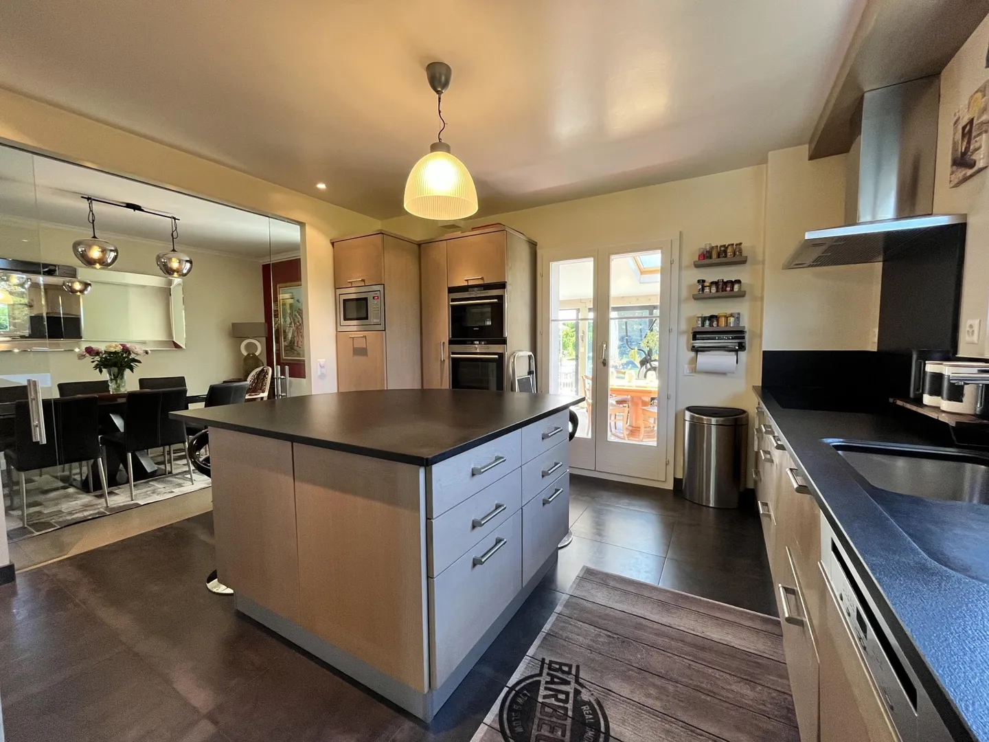 Superb Detached Villa on a Rare 3000 m² Plot ? Grand-Saconnex. - Photo 6 of 7
