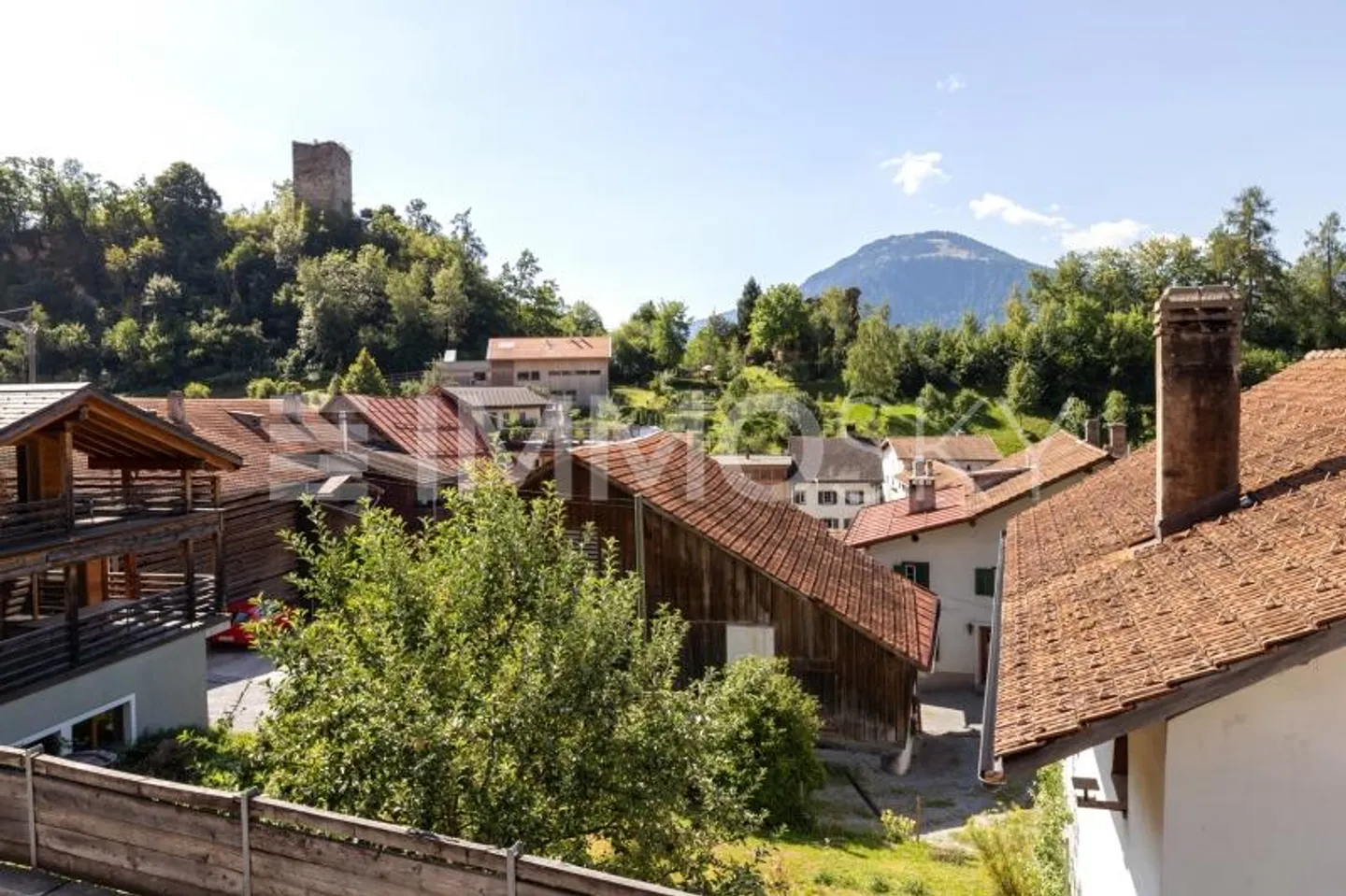 Charmantes Doppelhaus in Trin - Foto 6 von 7