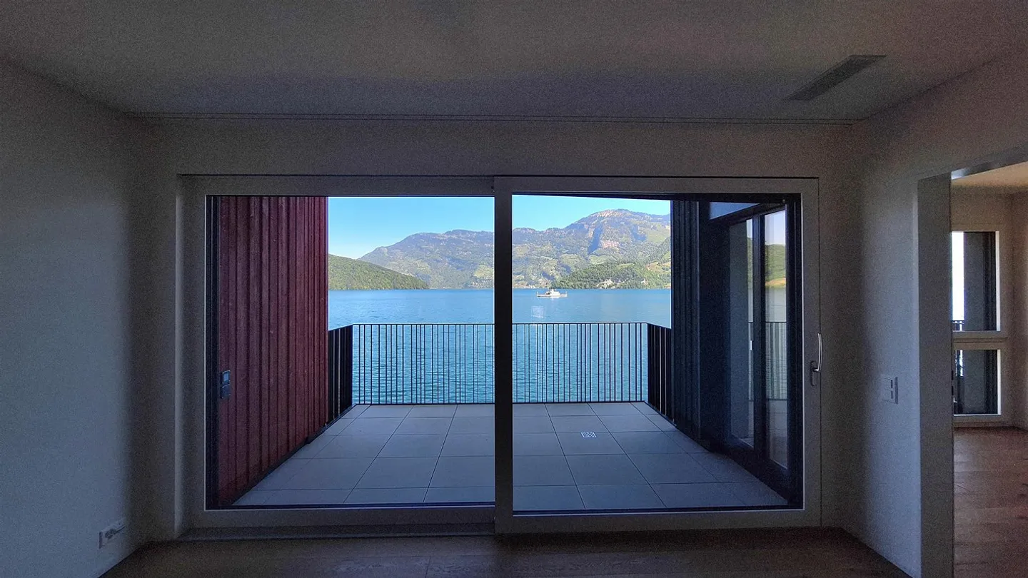 Exclusive lake view: 3.5-room new apartment in Beckenried - Photo 1 of 10
