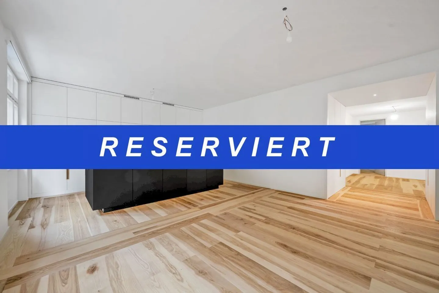 Renovated 4.5-Room Apartment - Photo 1 of 13