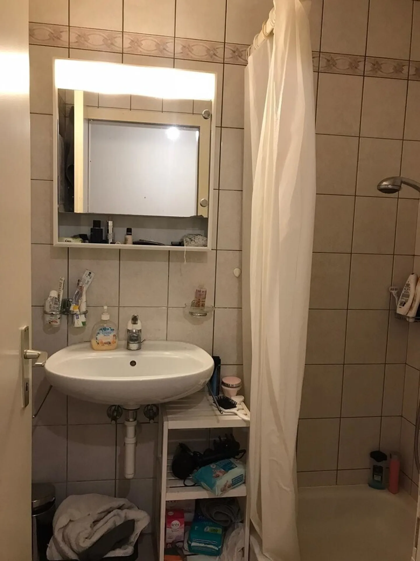 Zu ergreifen! Wunderschönes Studio nur wenige Schritte vom See entfernt! - Foto 7 von 8