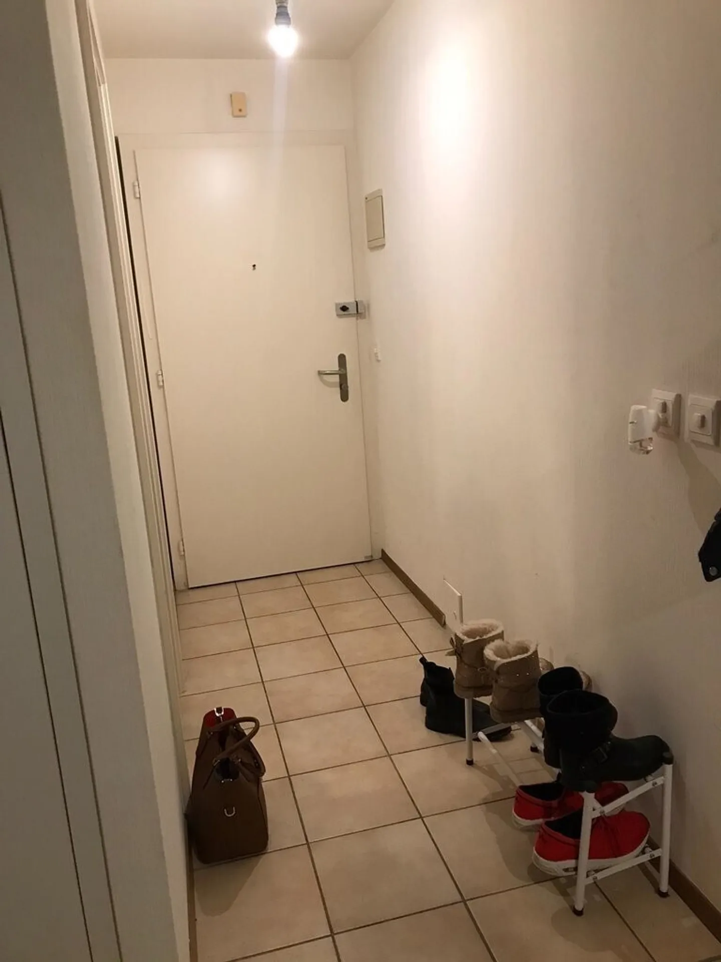 Zu ergreifen! Wunderschönes Studio nur wenige Schritte vom See entfernt! - Foto 2 von 8