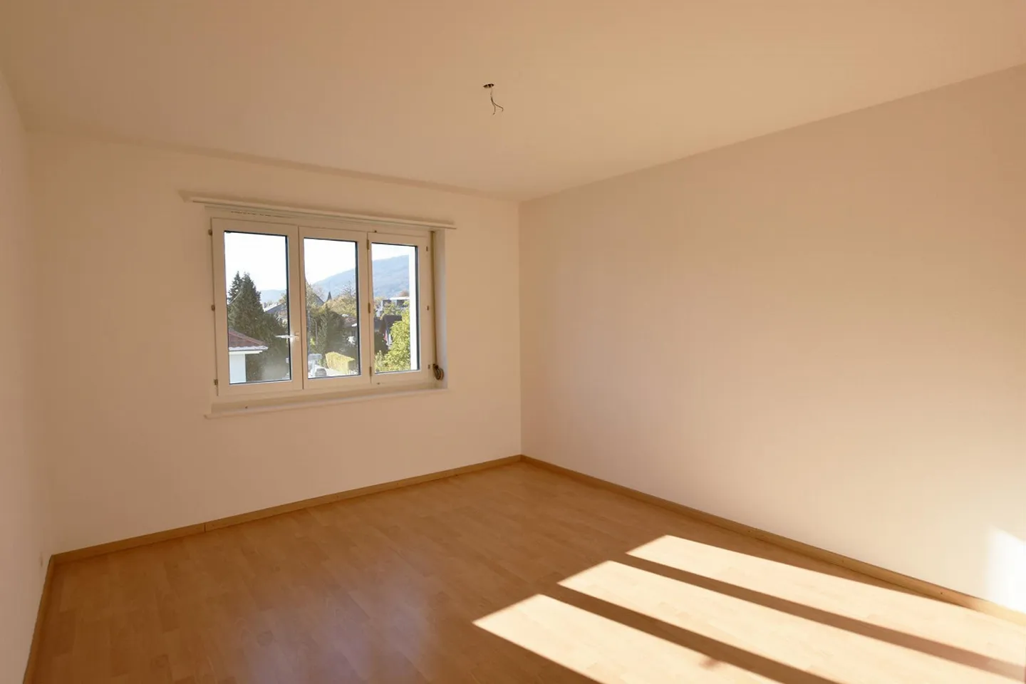 Zentrale 3-Zimmerwohnung in Nidau - Foto 4 von 7