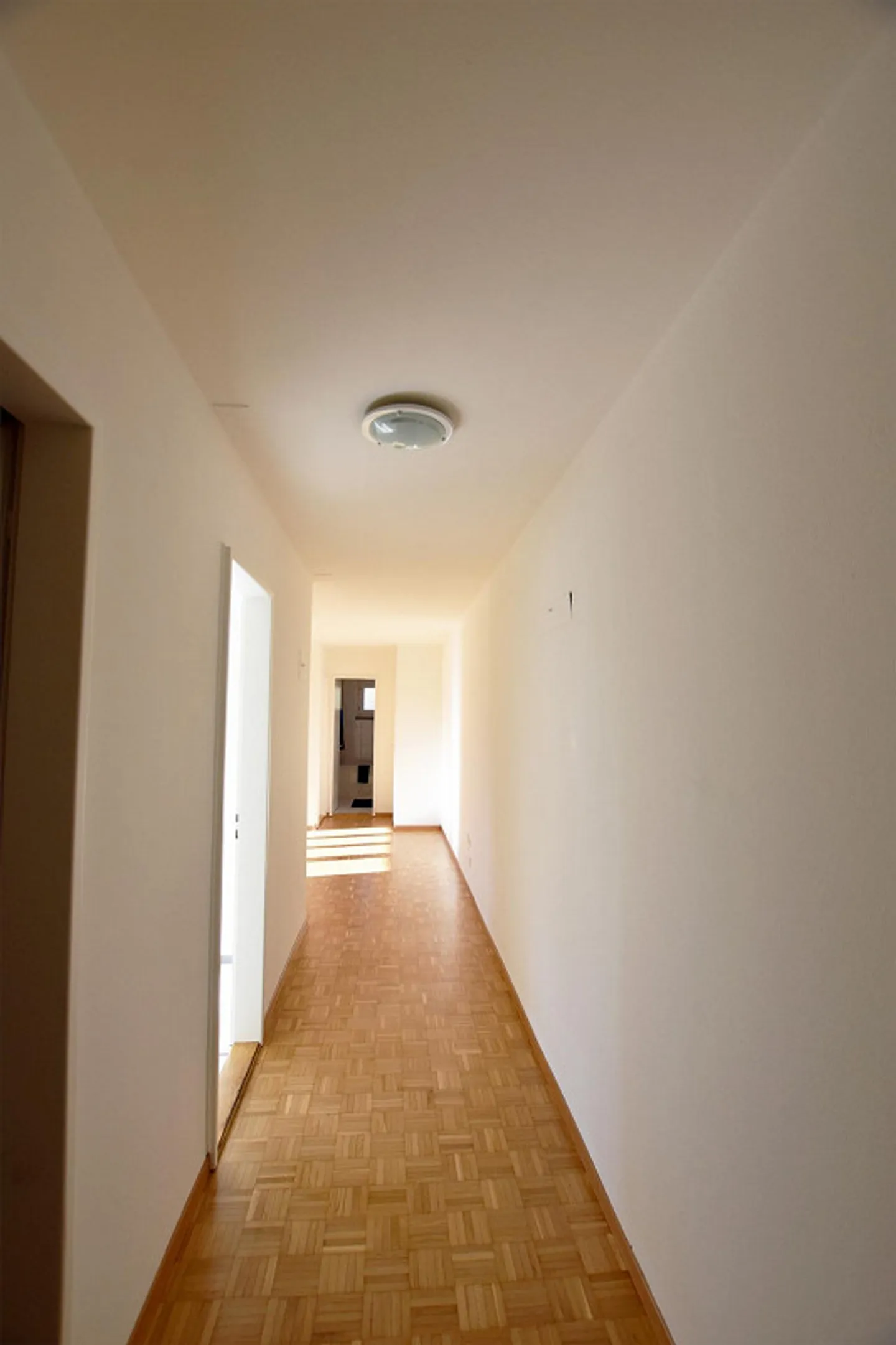 Zentrale 3-Zimmerwohnung in Nidau - Foto 5 von 7