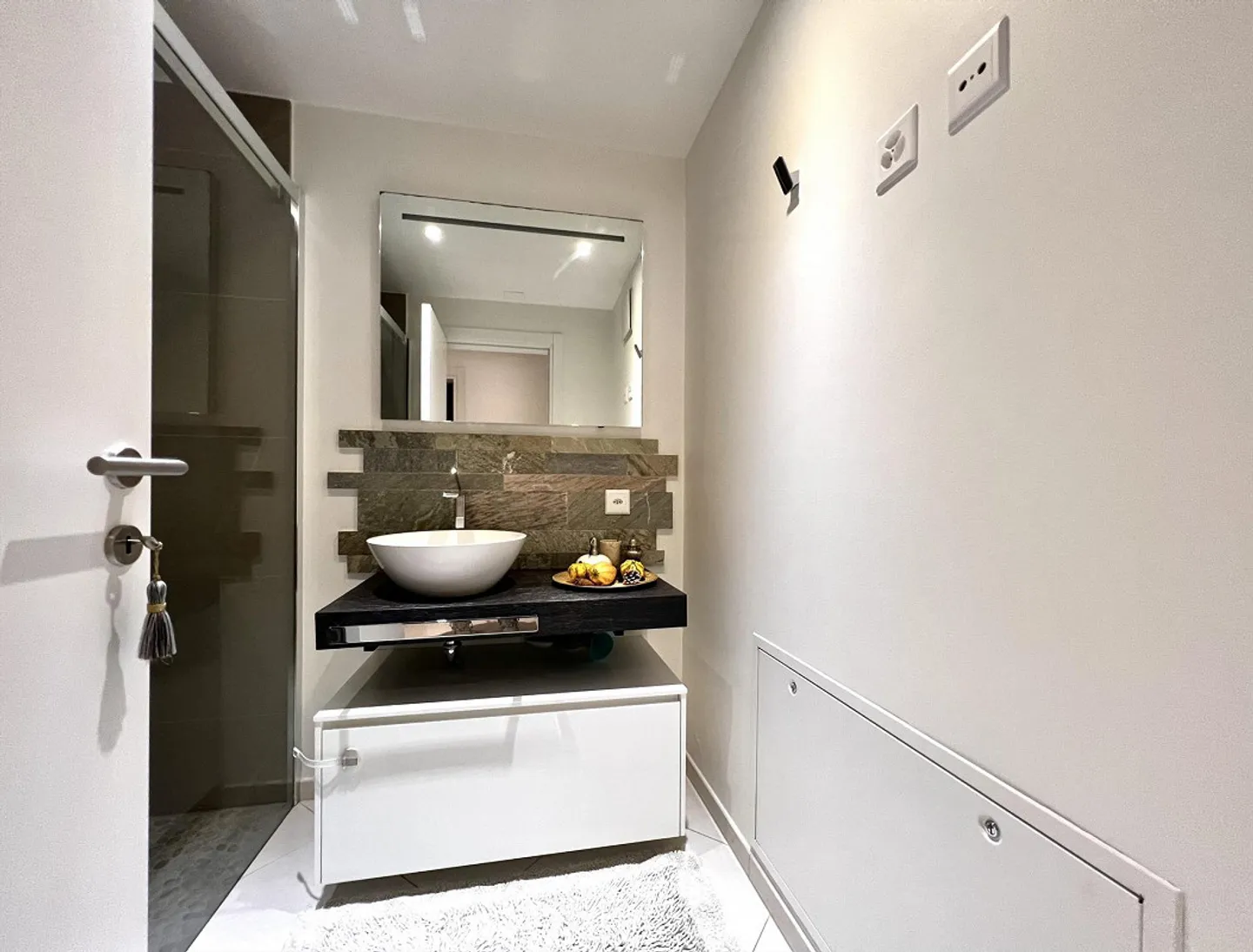 APPARTAMENTO FAMIGLIARE CON GIARDINO PRIVATO - Foto 9 di 10