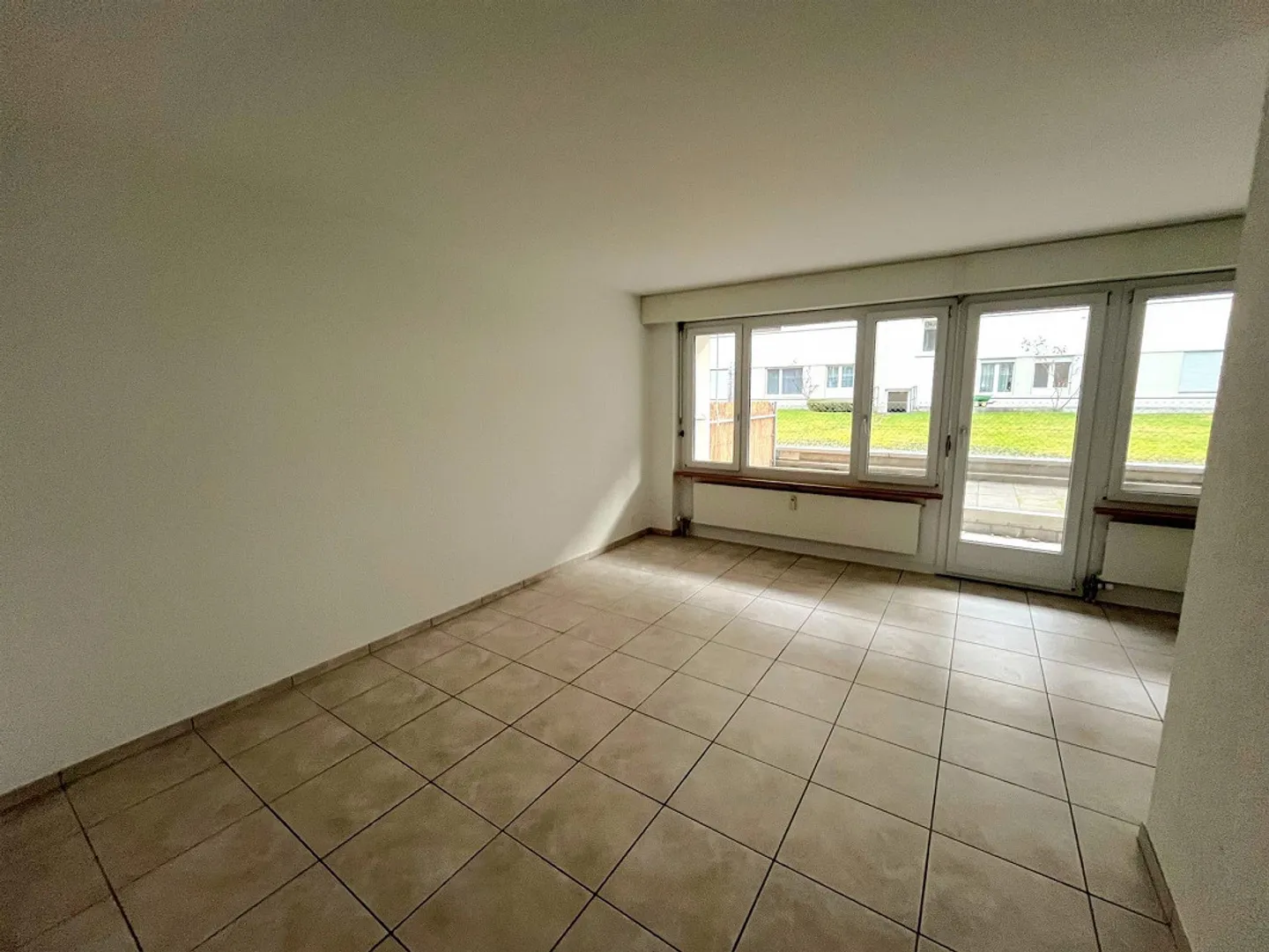 Geräumige Wohnung mit Terrasse - Foto 5 von 9