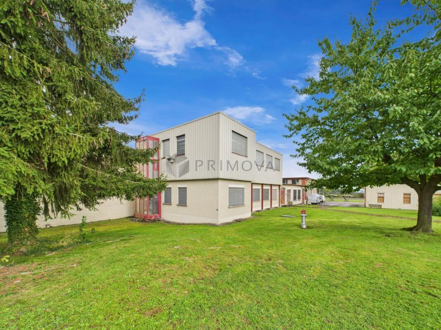 Beaucoup d'espace, de nombreuses possibilités - Propriété commerciale avec le lac de Constance... - Photo 2 sur 11