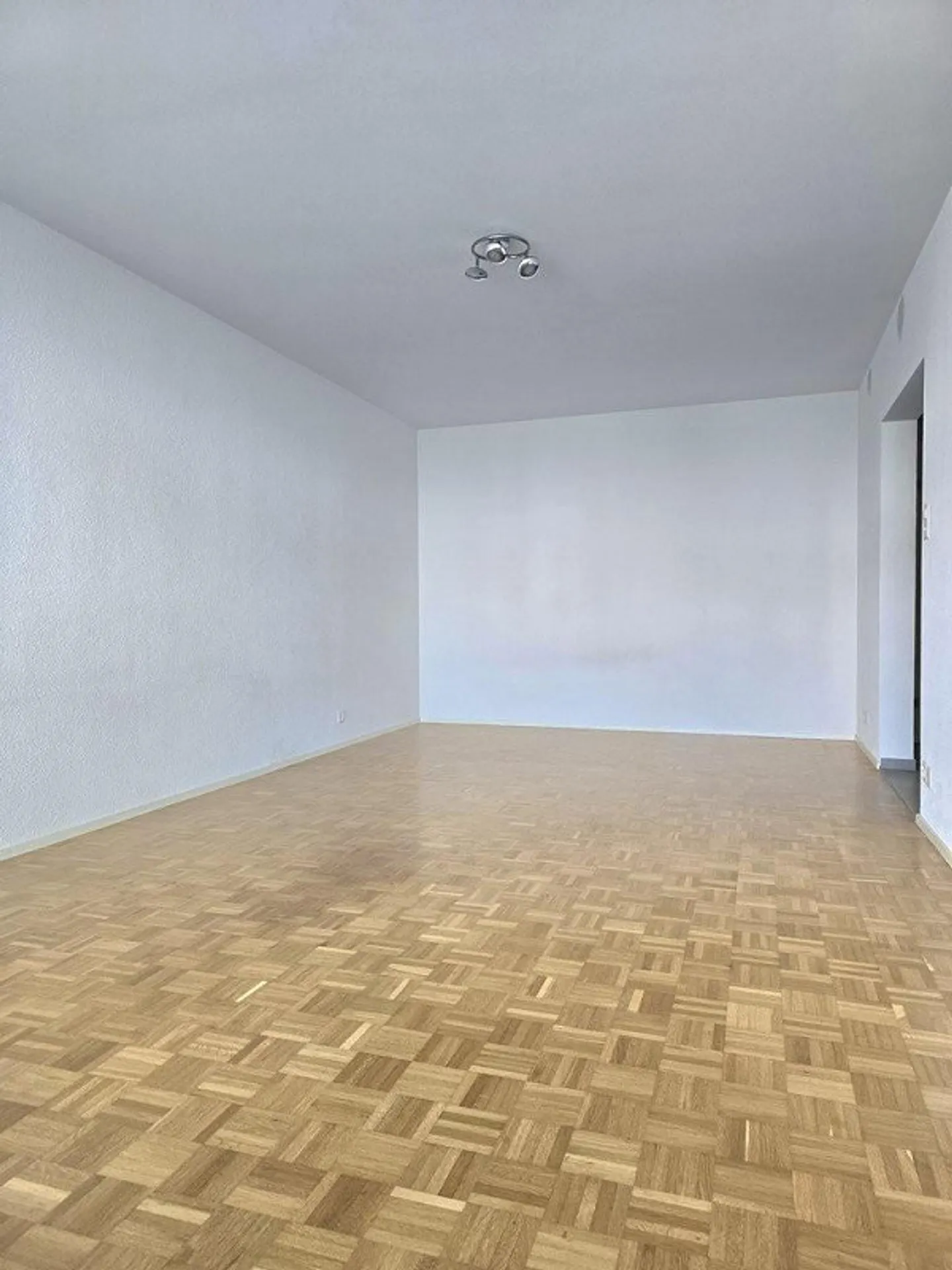 Moderne Wohnung in zentraler Lage - Foto 4 von 7