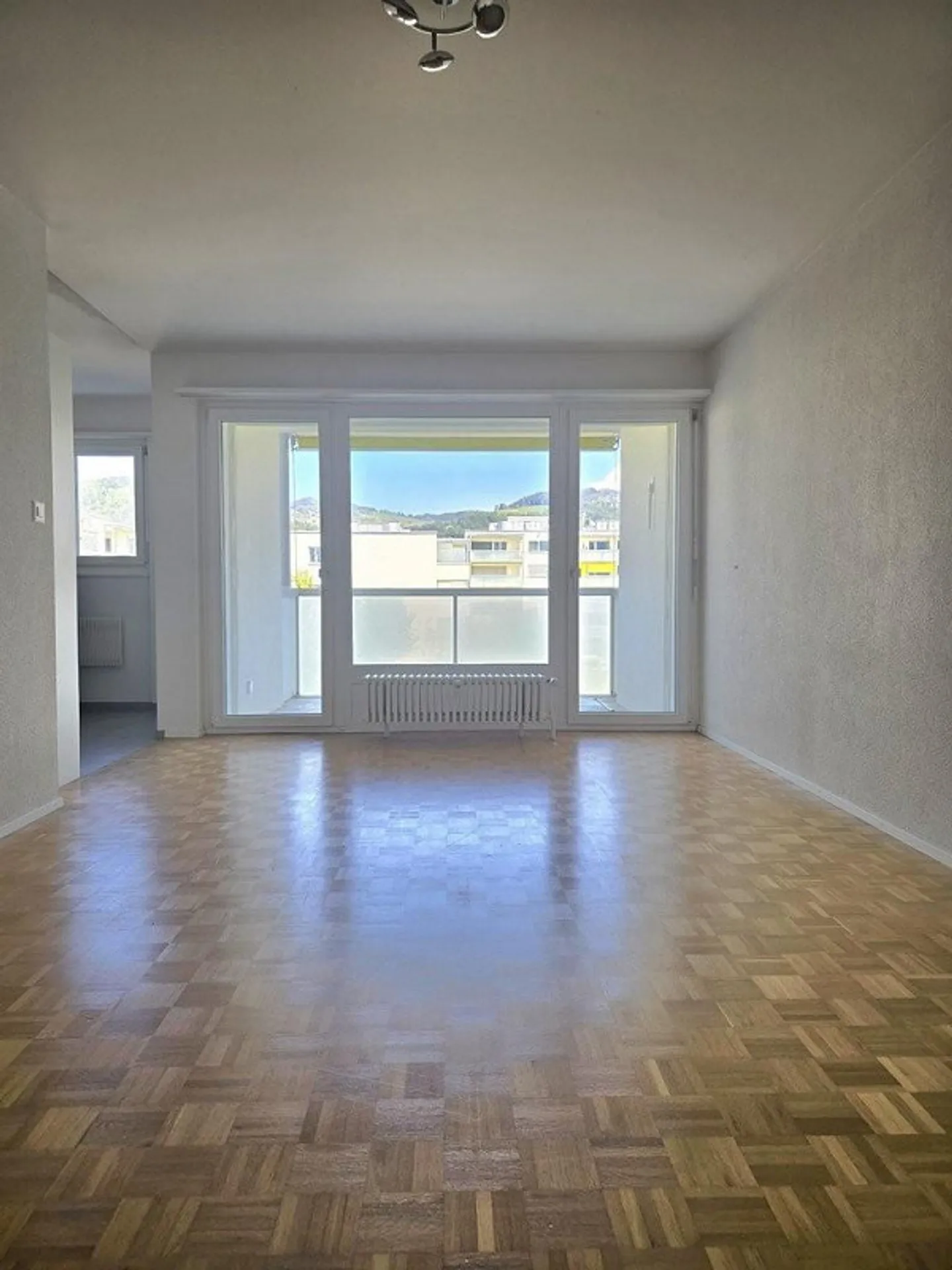 Moderne Wohnung in zentraler Lage - Foto 5 von 7