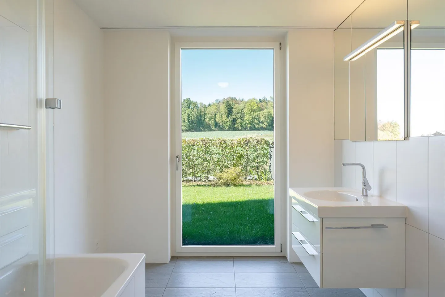 Minergie Garden Apartment: Bright, Modern, Exclusive - Photo 9 of 19