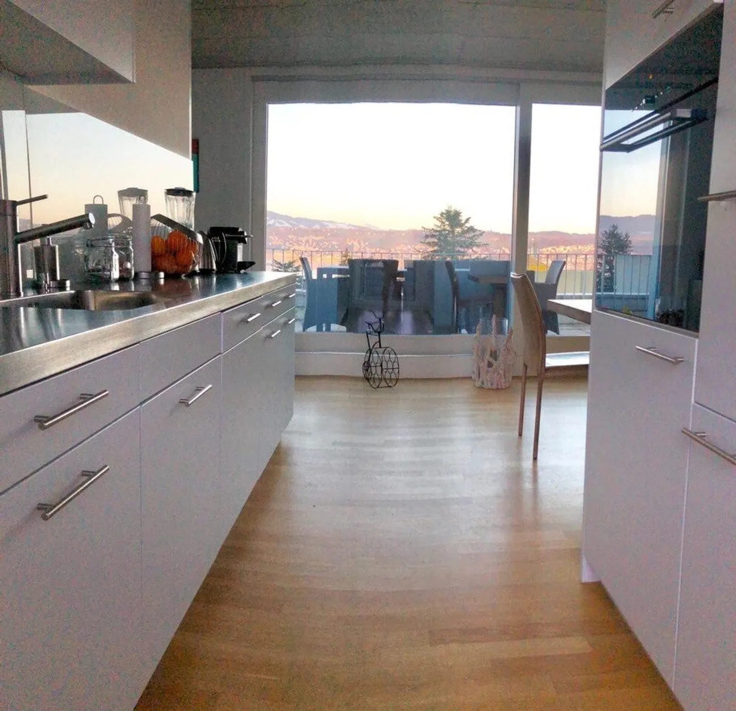Penthouse apartment in Männedorf / 1st month free rent (net rent) - Photo 3 of 8