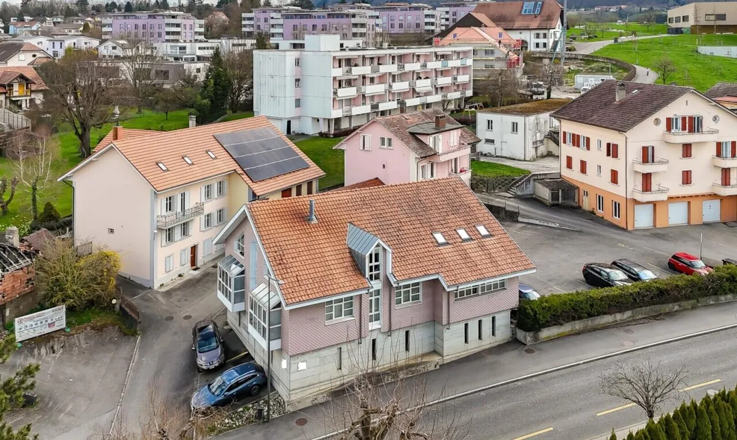 Investment Opportunity - Mixed-Use Building in Payerne - Photo 4 of 13