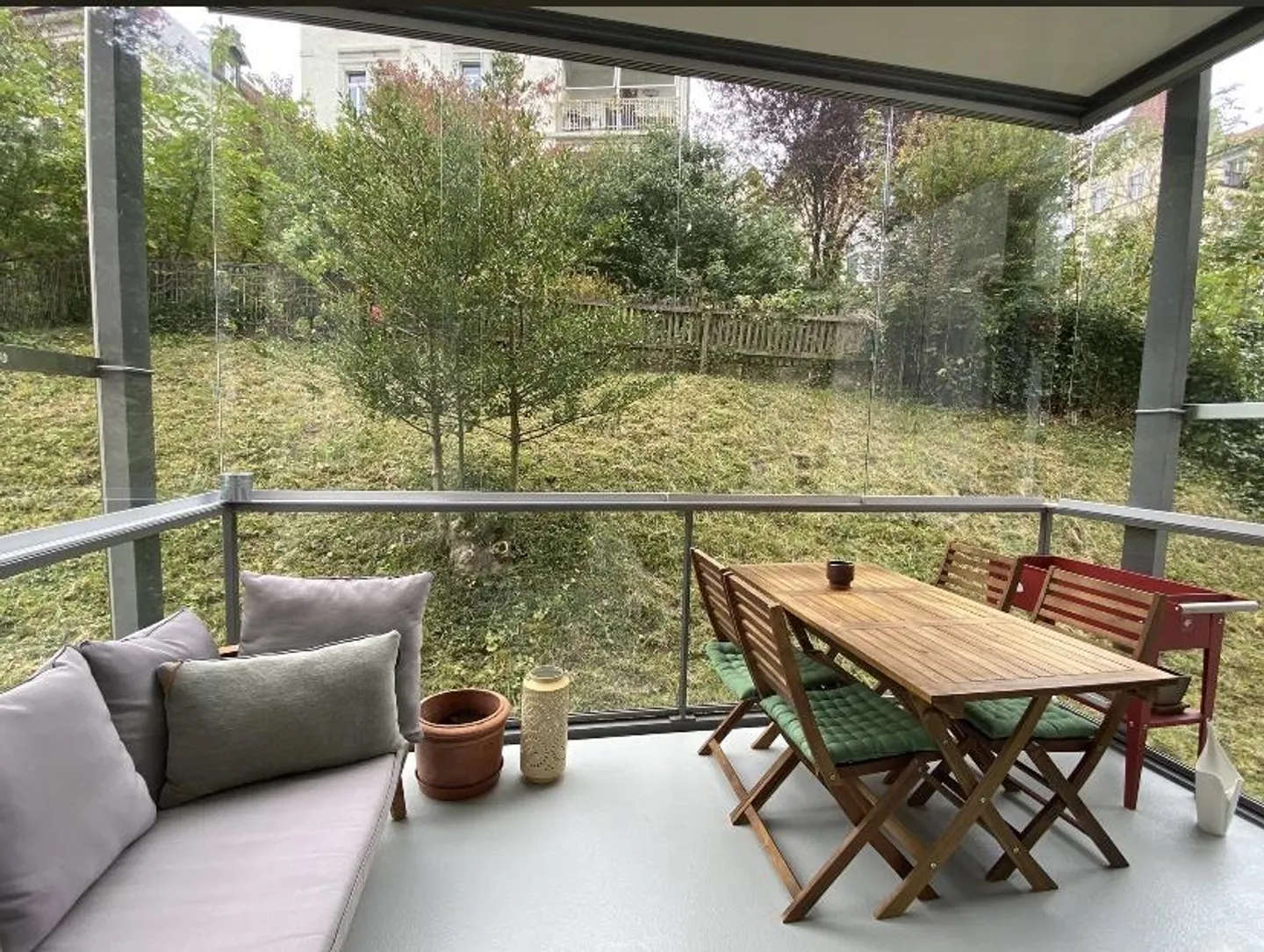 Ruhige Wohnung mit Glasbalkon - Foto 4 von 11