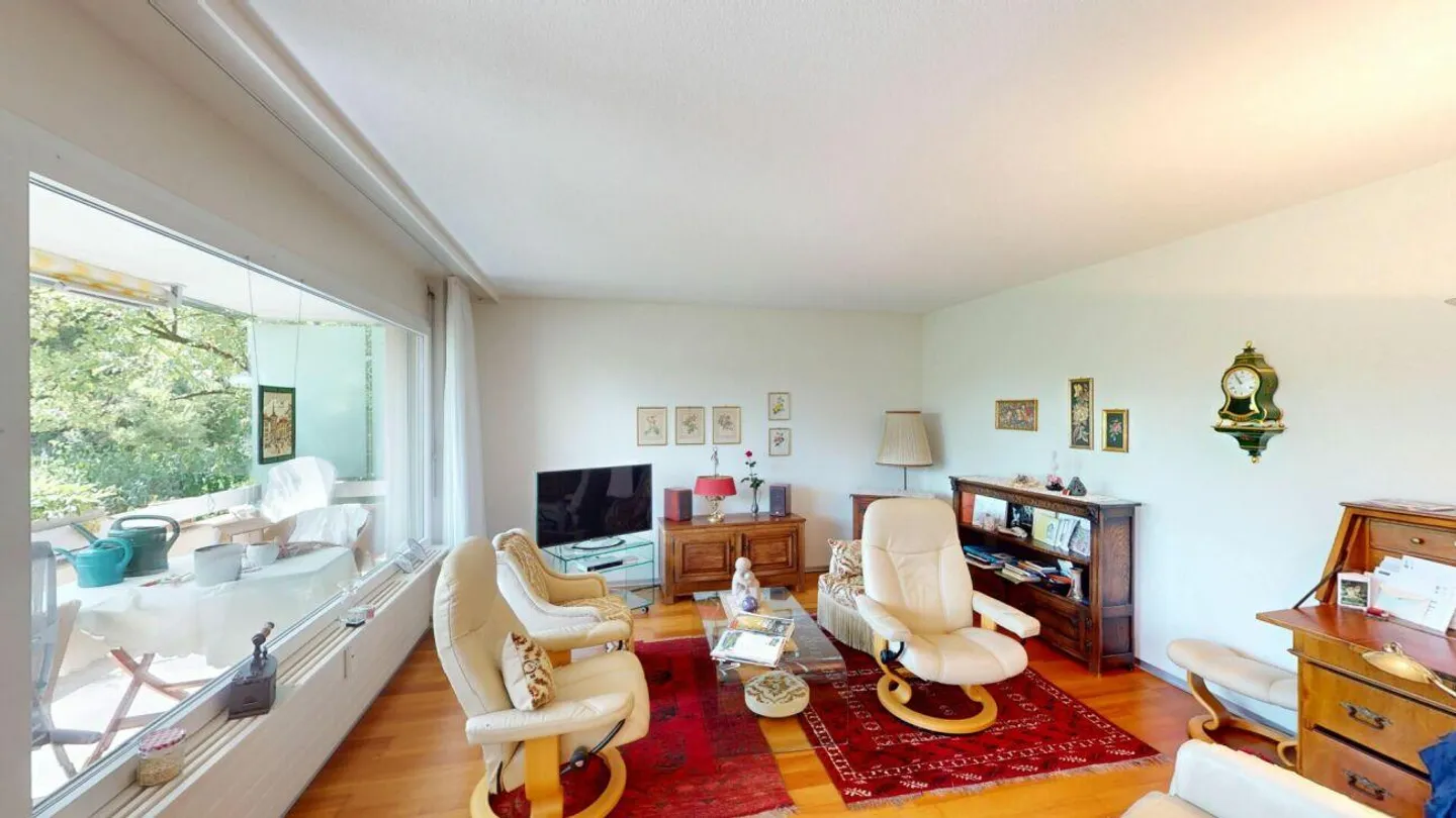 4½ Room Apartment in a Quiet and Sunny Location in Bolligen - Photo 10 of 15