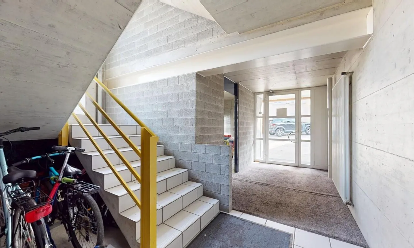 Investment Opportunity - Mixed-Use Building in Payerne - Photo 10 of 13