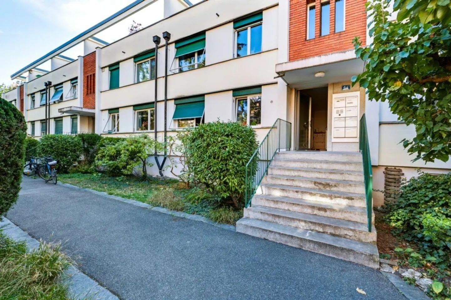 Appartamento 3 locali con 67 m² di superficie abitabile in una posizione centrale e tranquilla con... - Foto 1 di 11