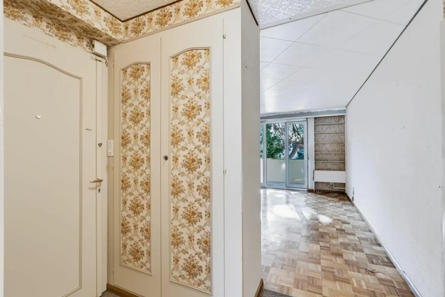 Appartamento 3 locali con 67 m² di superficie abitabile in una posizione centrale e tranquilla con... - Foto 3 di 11