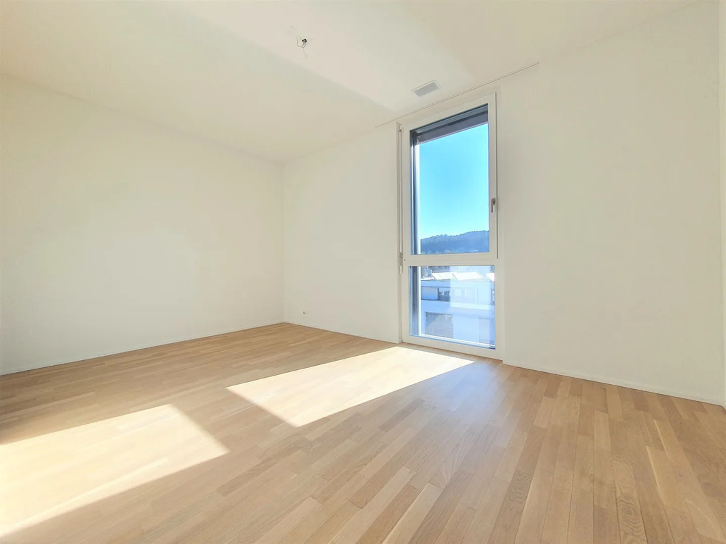 MODERN, LICHTDURCHFLUTEND UND WOHLFÜHLEND - IHRE NEUE WOHNUNG! - Foto 5 von 6