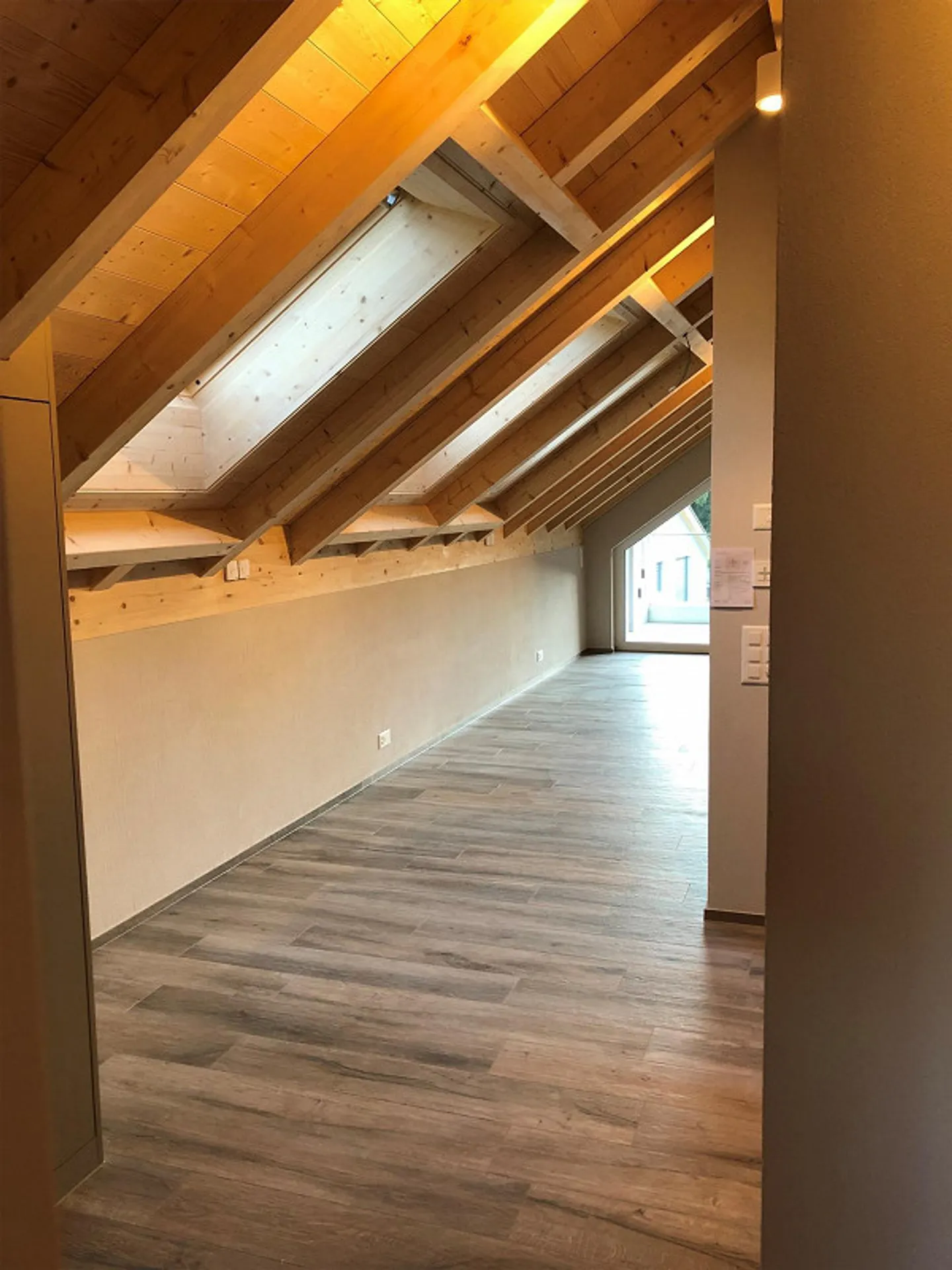 Stylish Attic Apartment with Balcony - Photo 6 of 8