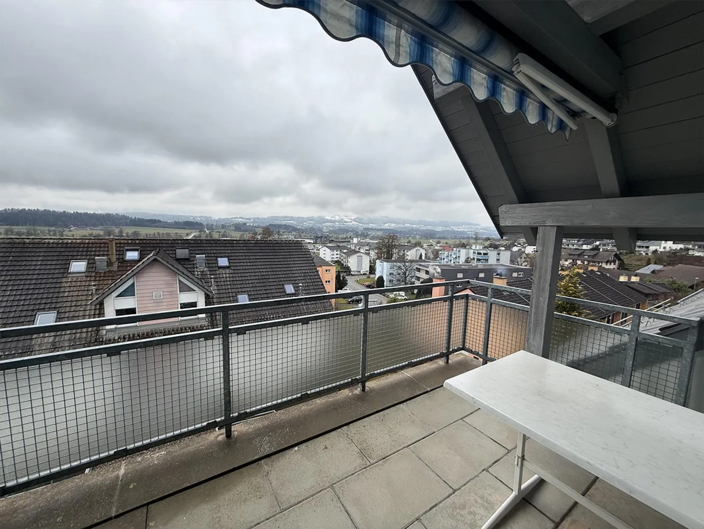 Maisonette de 4,5 pièces de rêve - Photo 2 sur 8